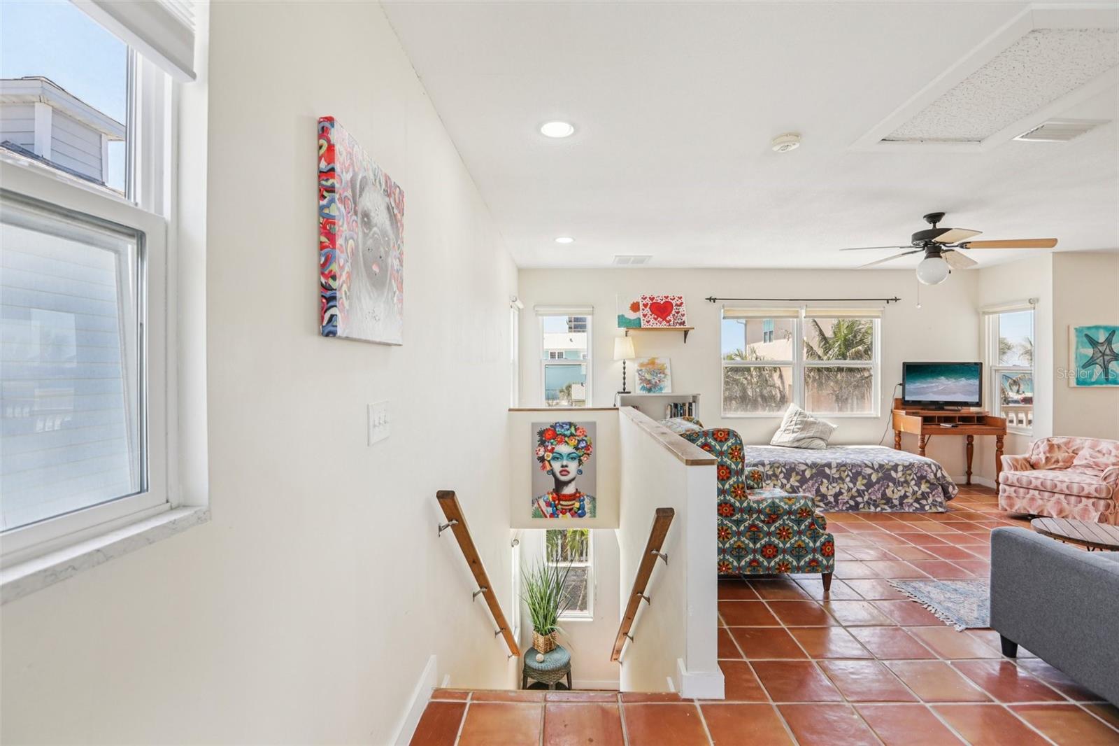 PENGUIN CABANA SUB - Residential