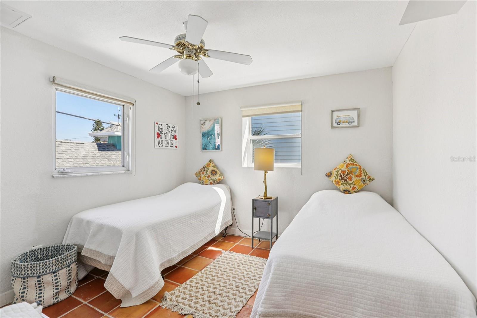 PENGUIN CABANA SUB - Residential