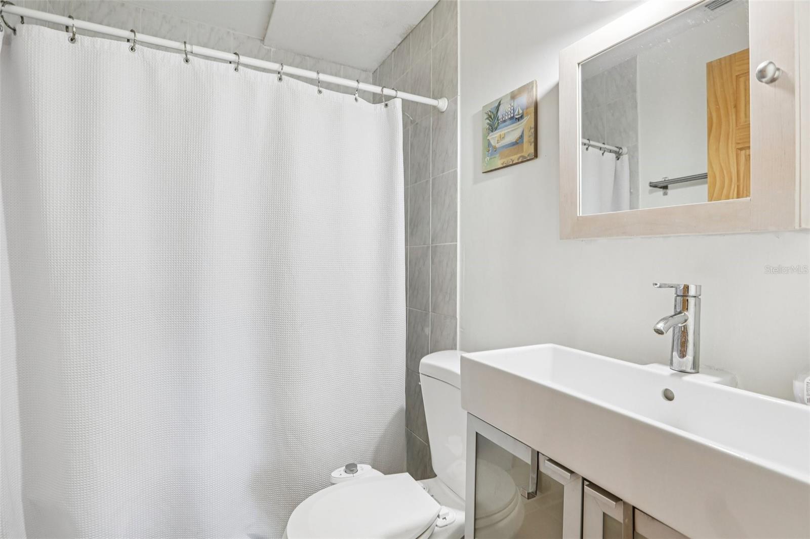 PENGUIN CABANA SUB - Residential