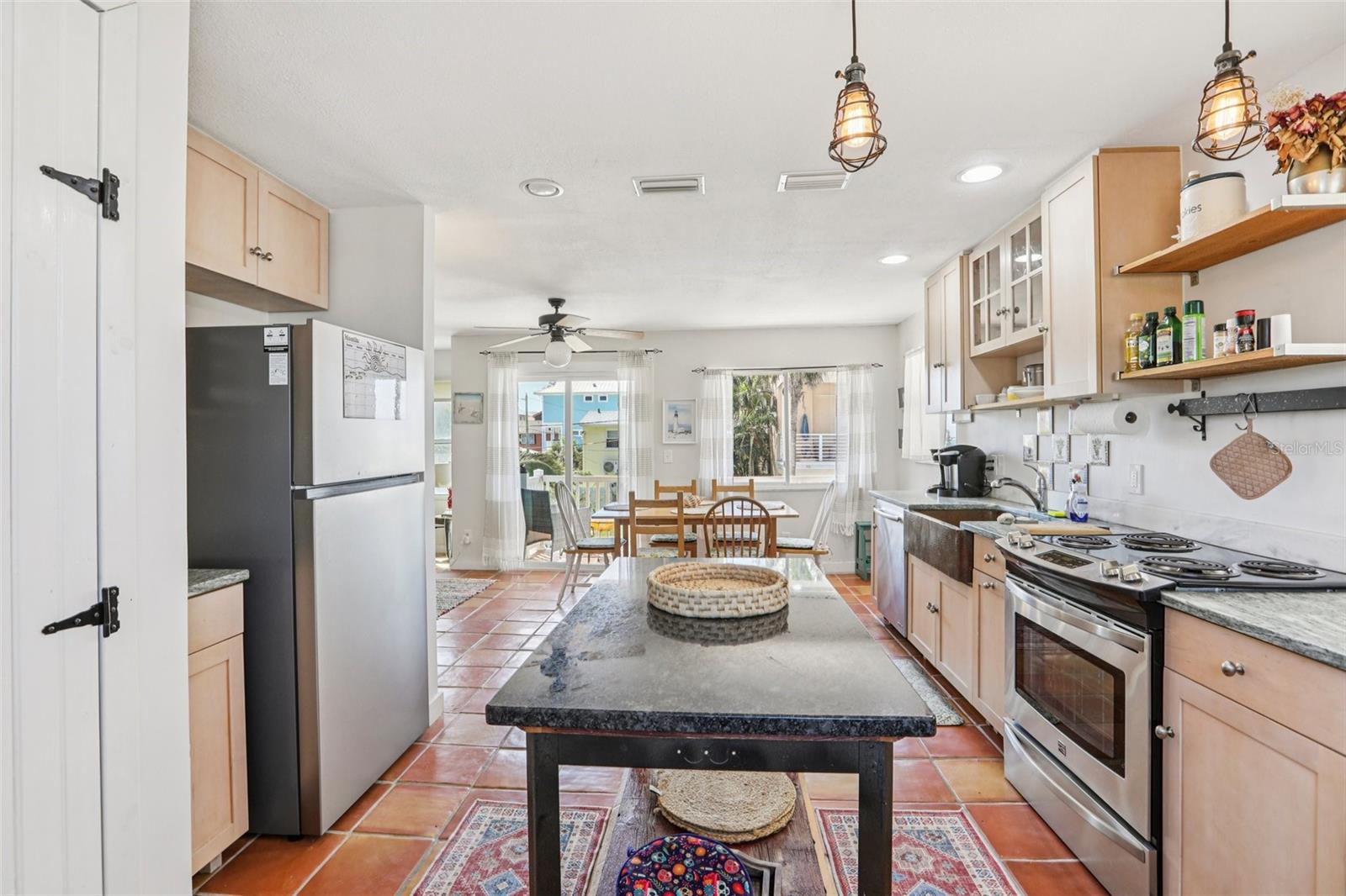 PENGUIN CABANA SUB - Residential