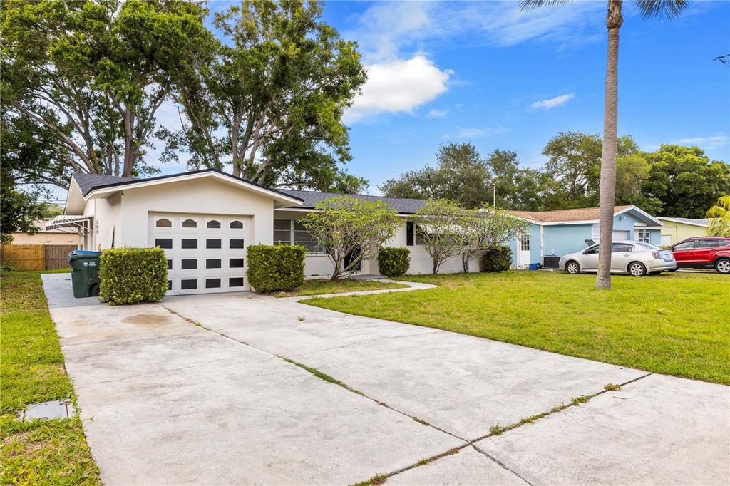 Photo of 1820 Patlin Circle N, Largo, FL 33770 (MLS # TB8497009)