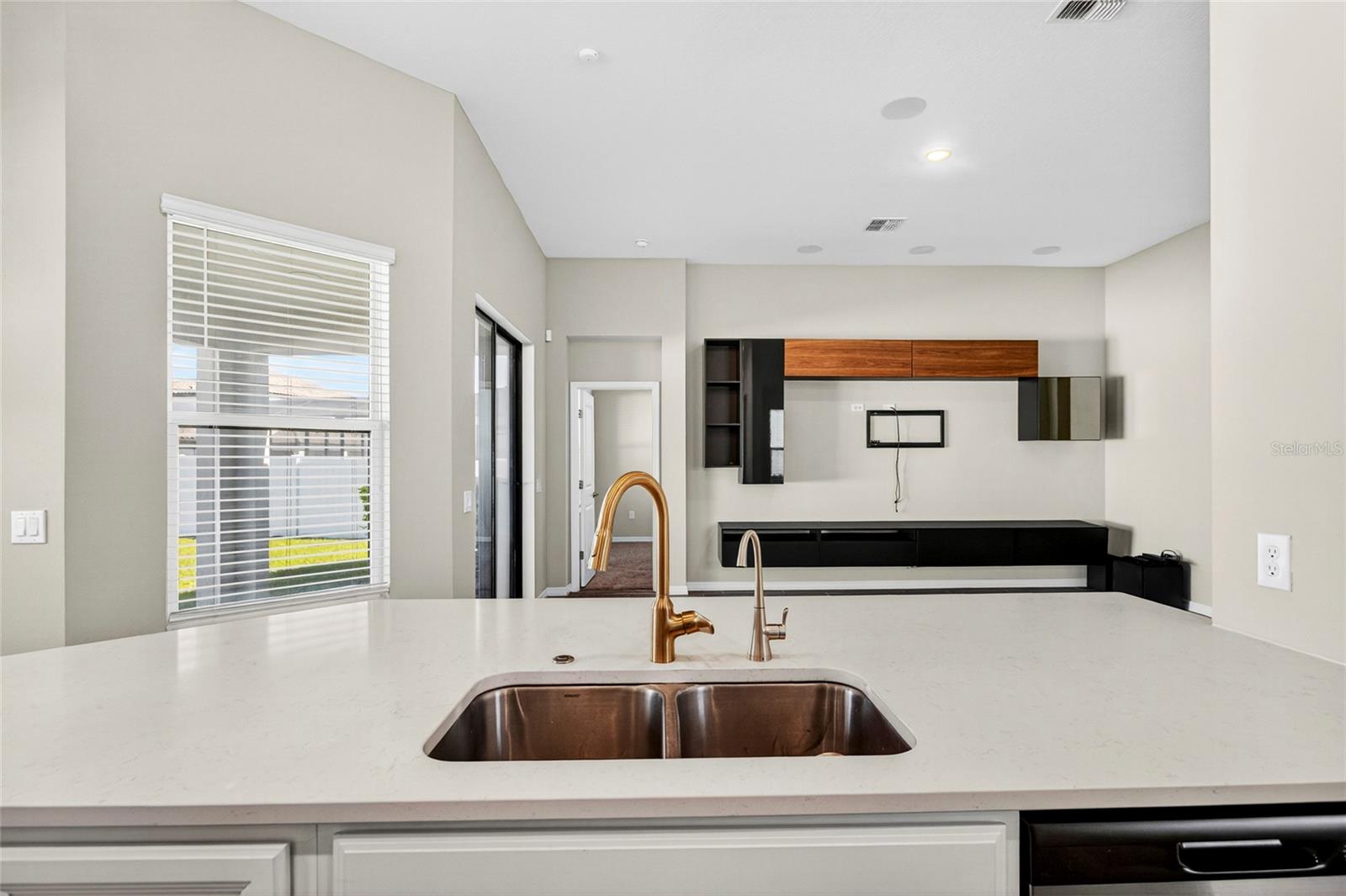 BELLALAGO PH 5J SEC 3 - Residential Lease