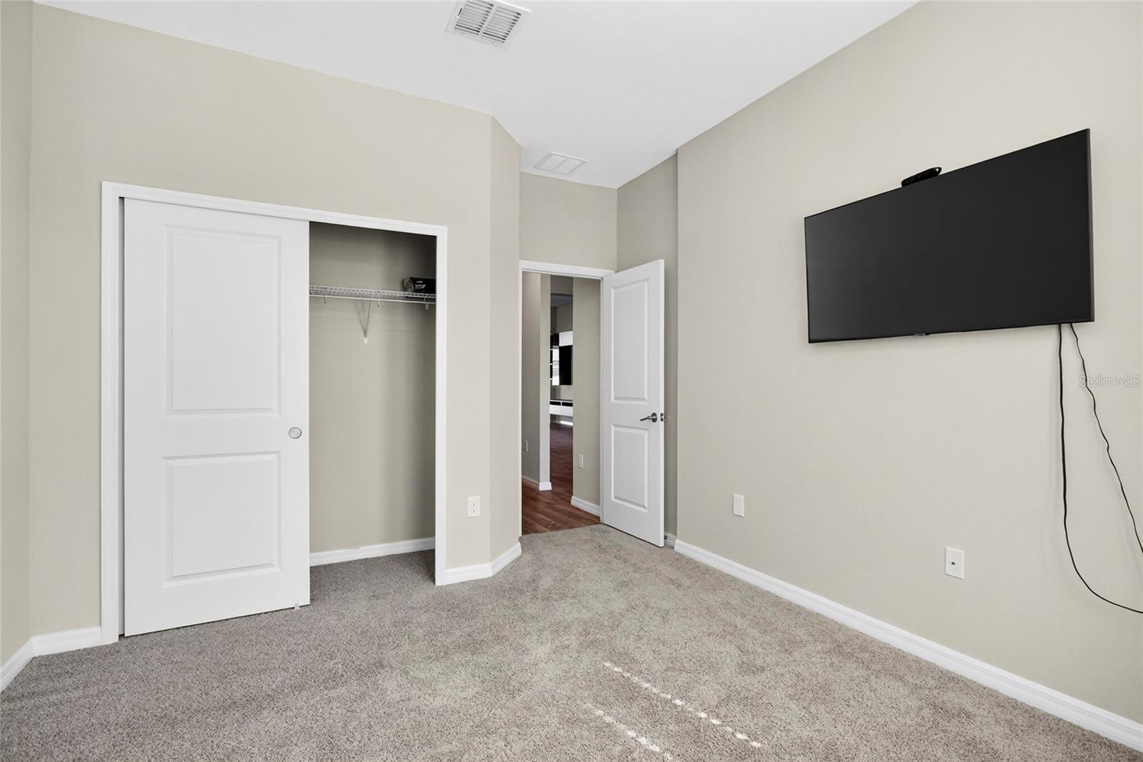 BELLALAGO PH 5J SEC 3 - Residential Lease