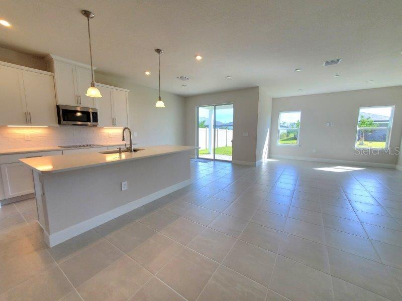 HAMMOCKS/WEST PORT PH 3 & 4 - Residential Lease