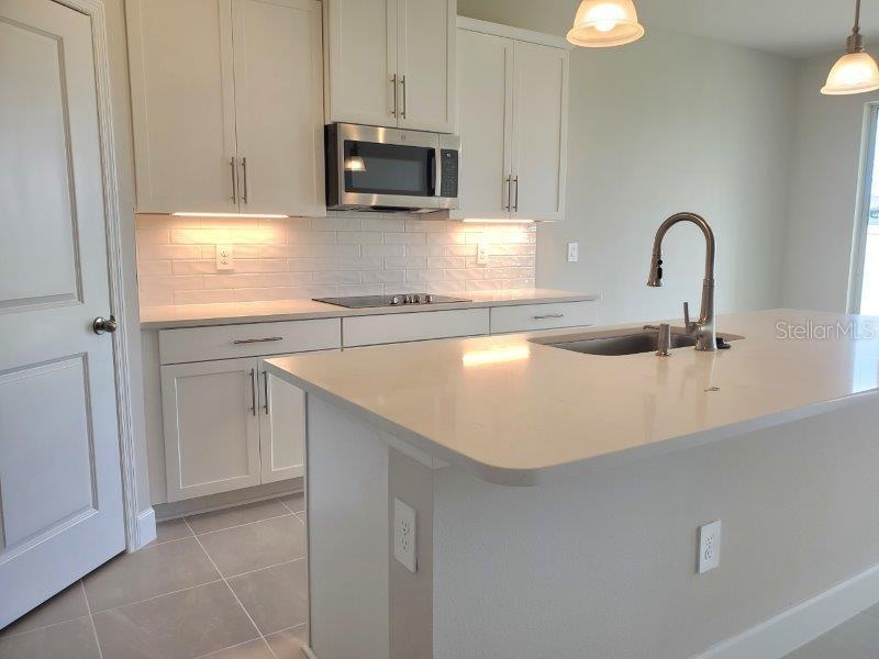 HAMMOCKS/WEST PORT PH 3 & 4 - Residential Lease