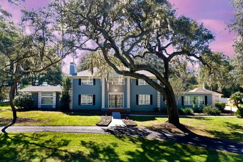 A home in DADE CITY