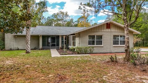 A home in DUNNELLON