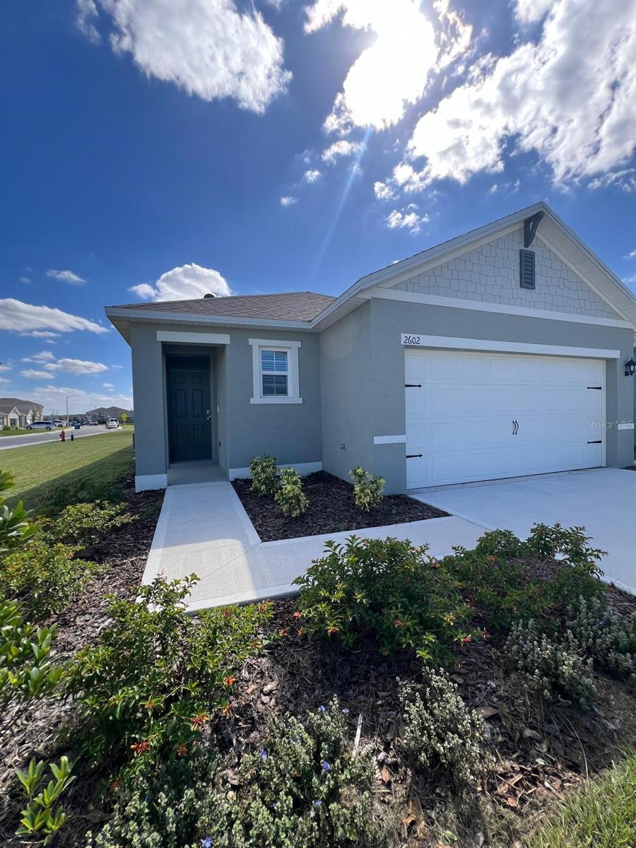 CASCADES - Residential Lease