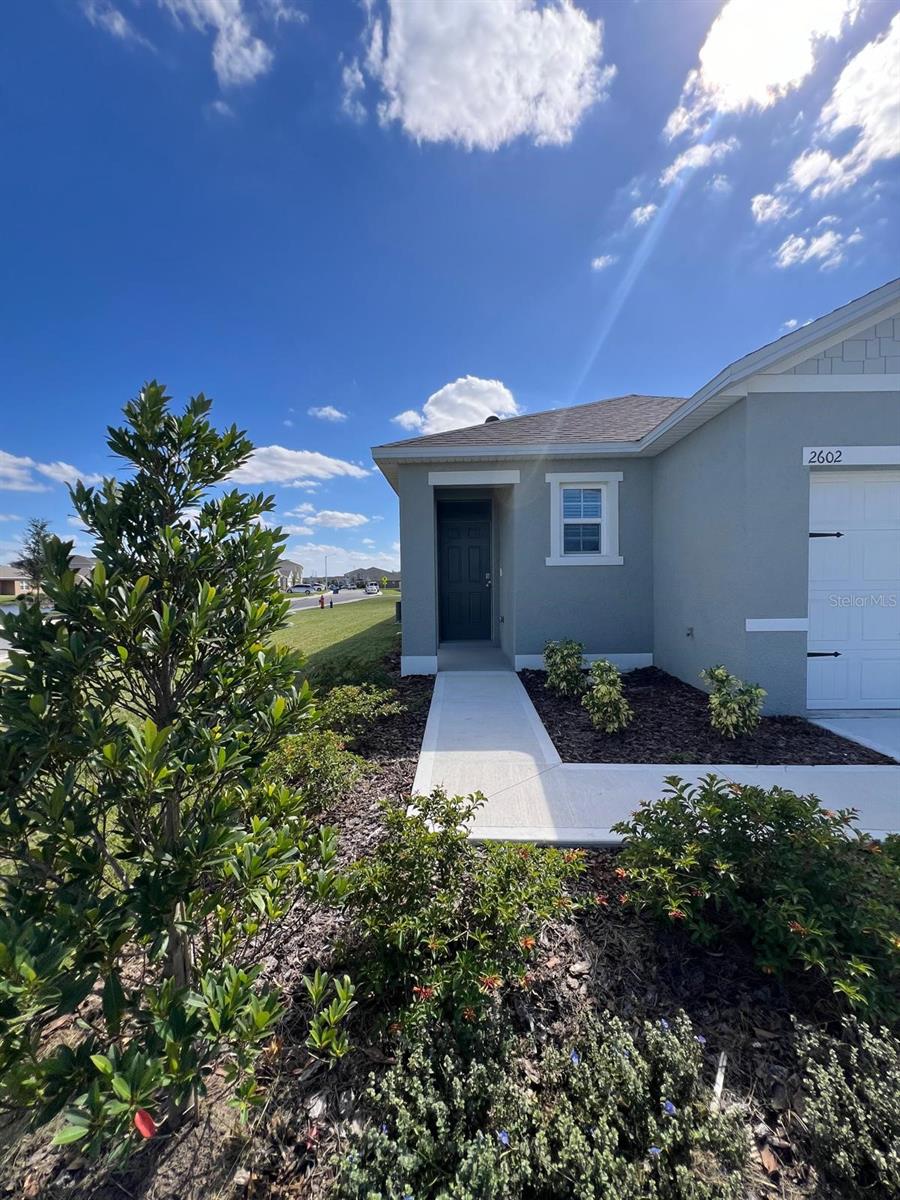 CASCADES - Residential Lease