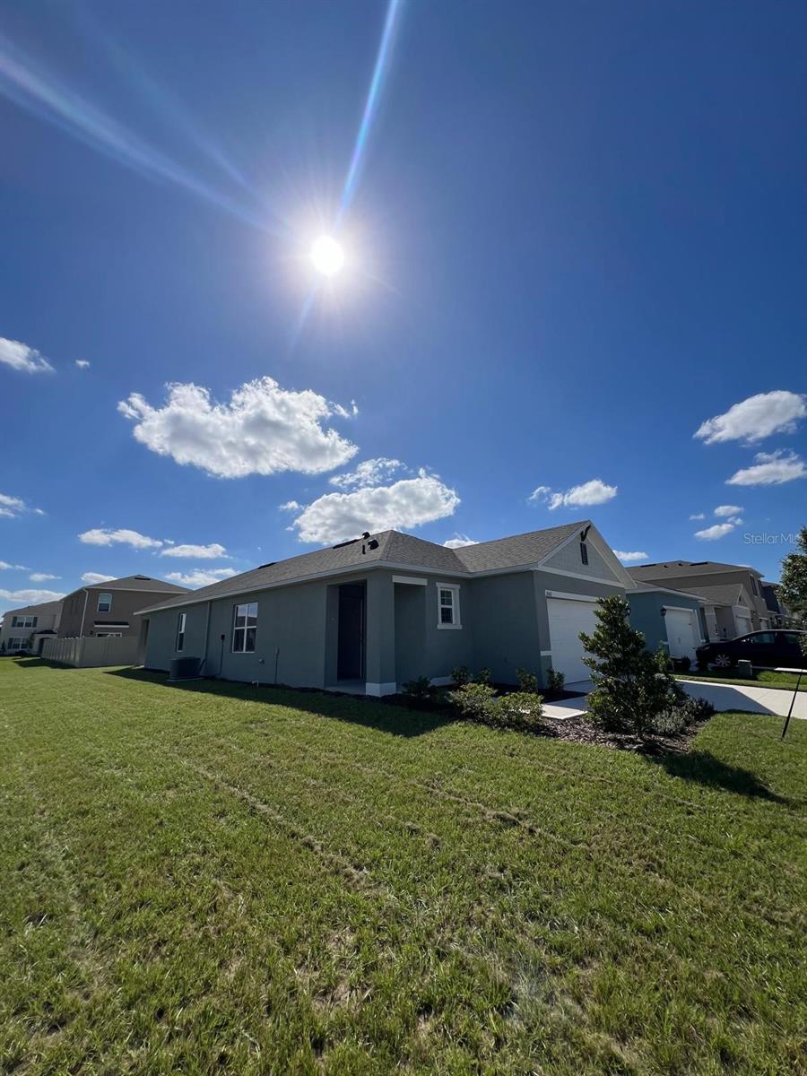 CASCADES - Residential Lease