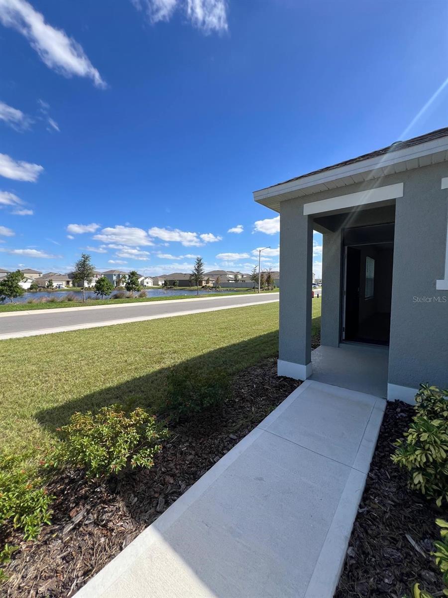 CASCADES - Residential Lease