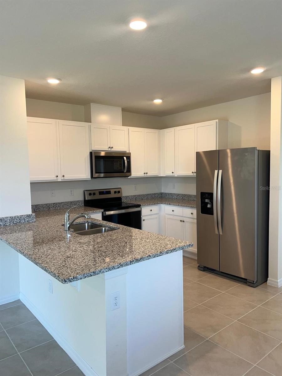 CASCADES - Residential Lease