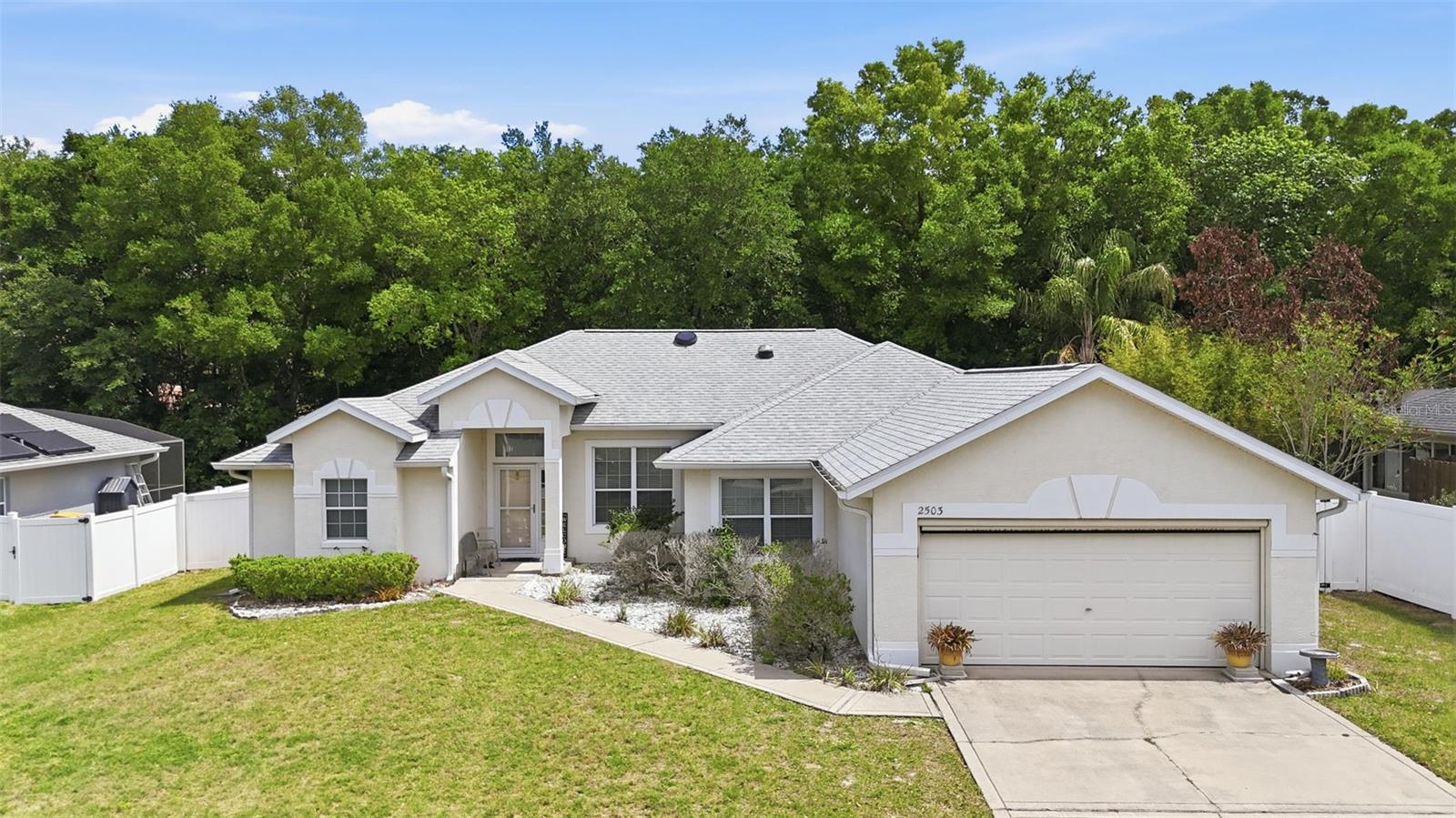 44 GABLES PH 03 - Residential