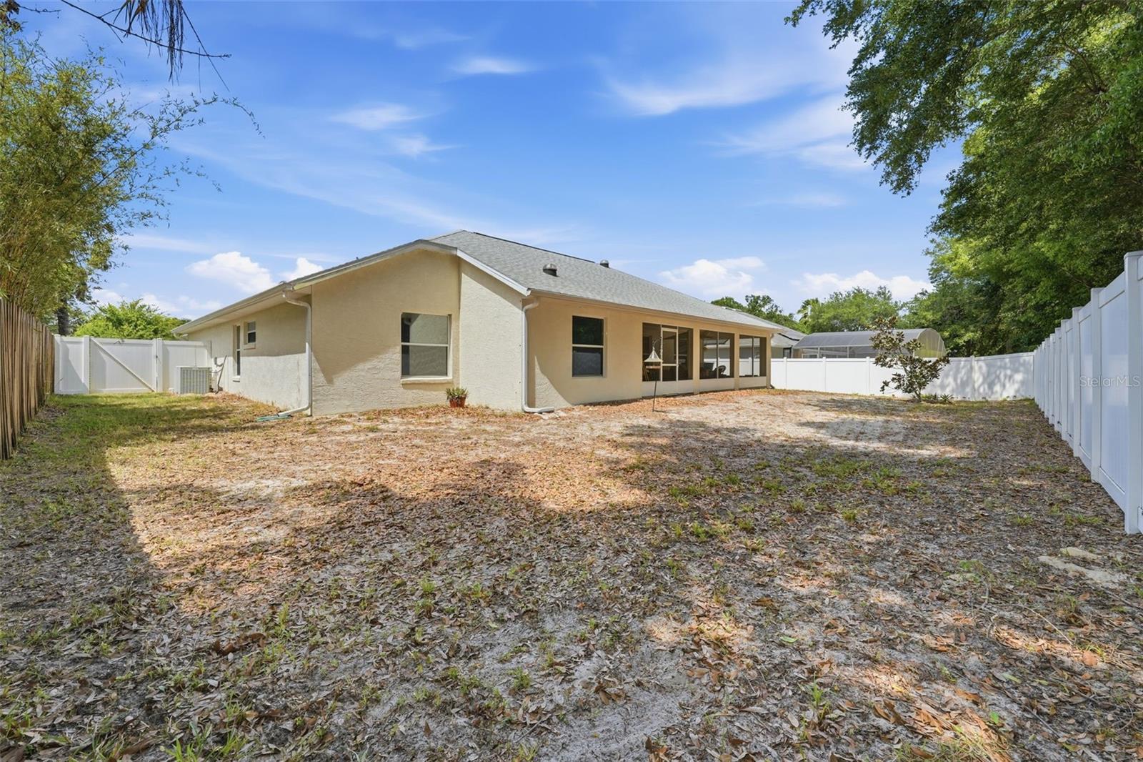 44 GABLES PH 03 - Residential