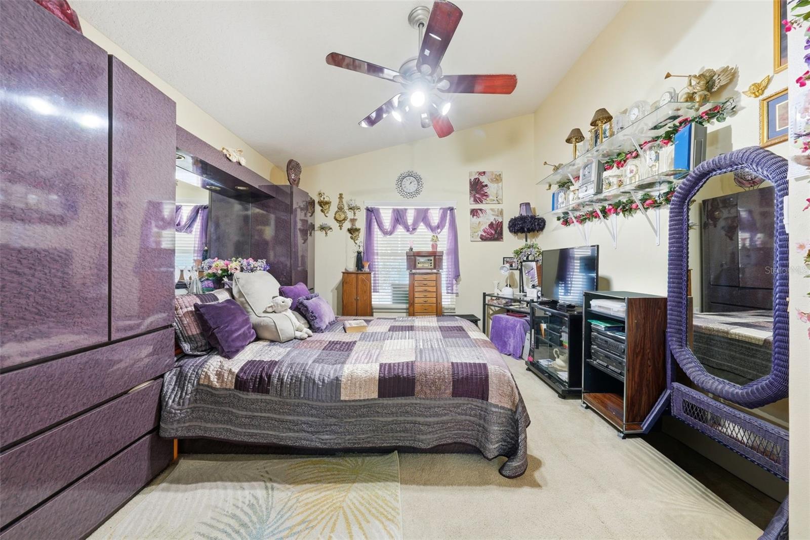 44 GABLES PH 03 - Residential