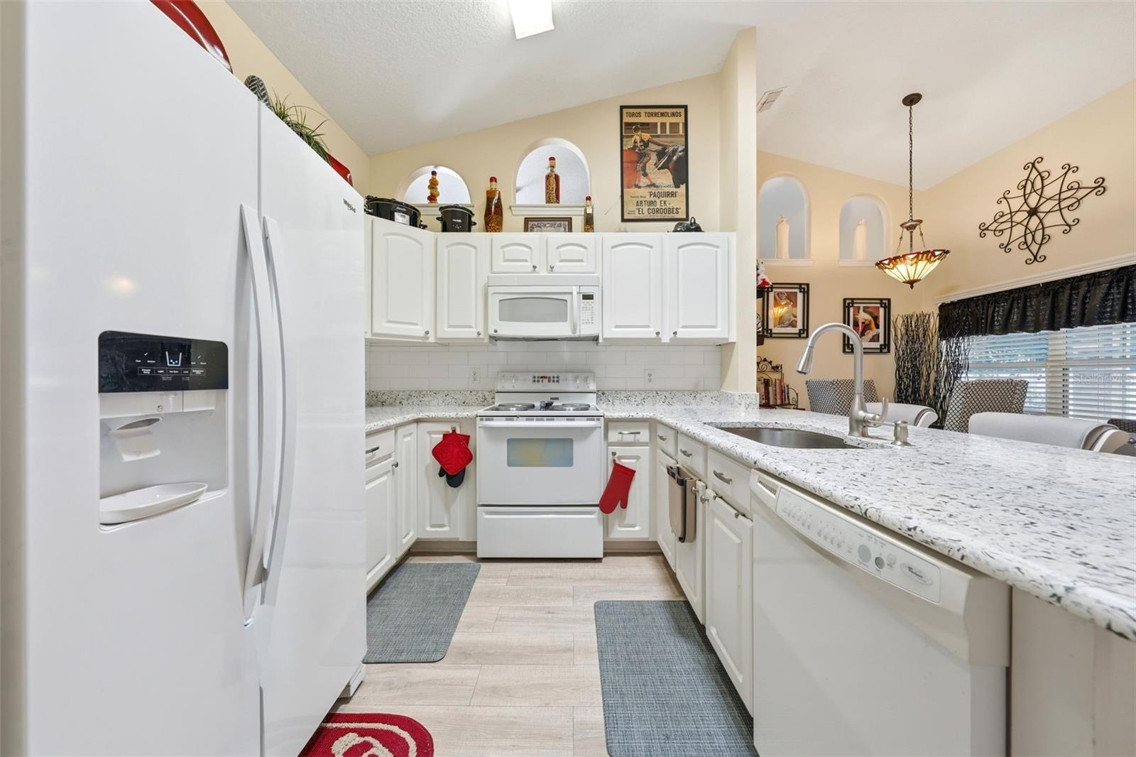 44 GABLES PH 03 - Residential