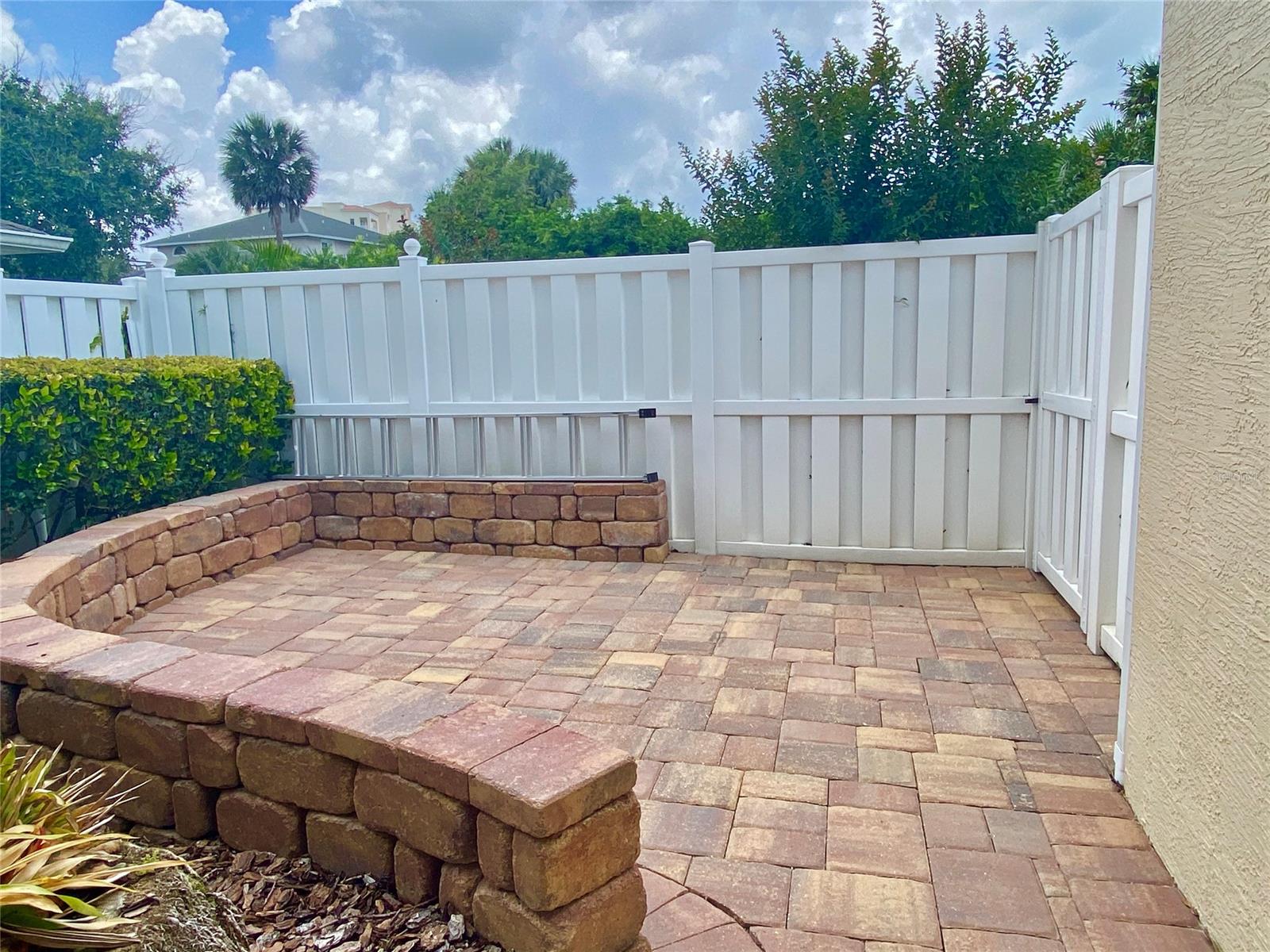 Inlet Villas - Residential