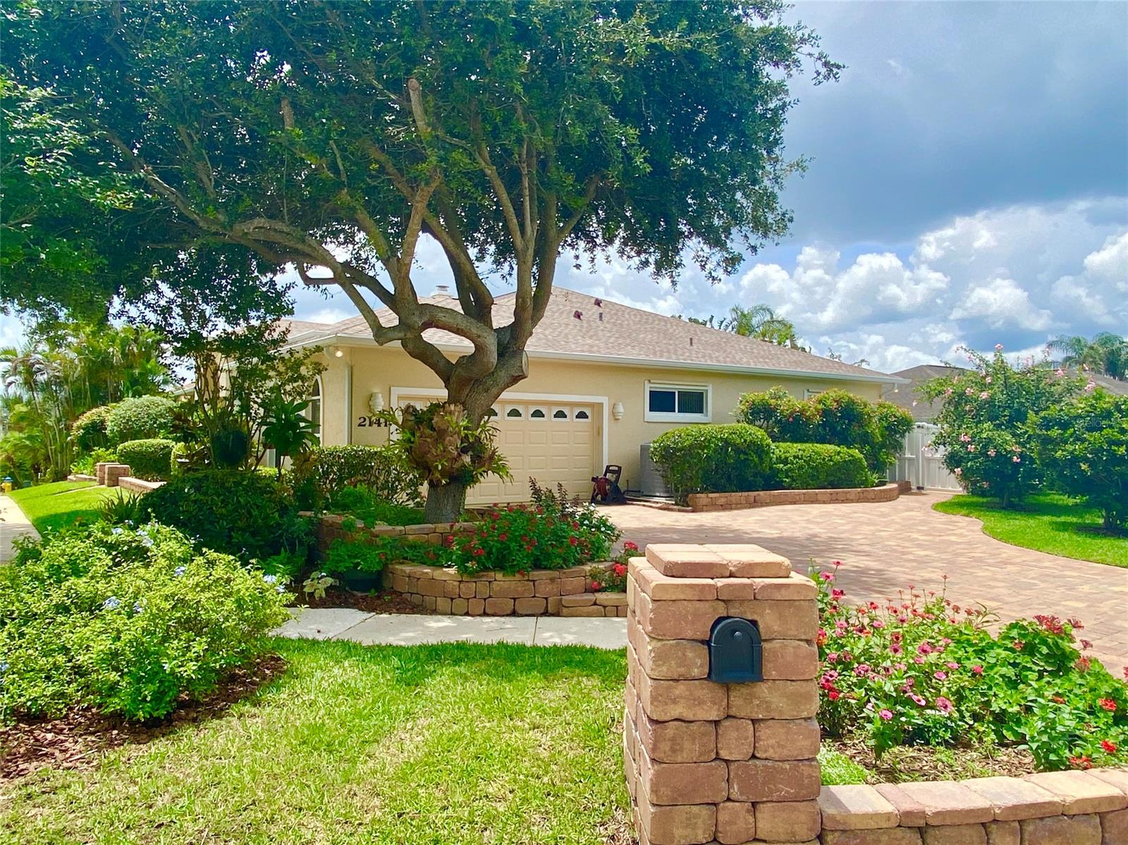 Inlet Villas - Residential