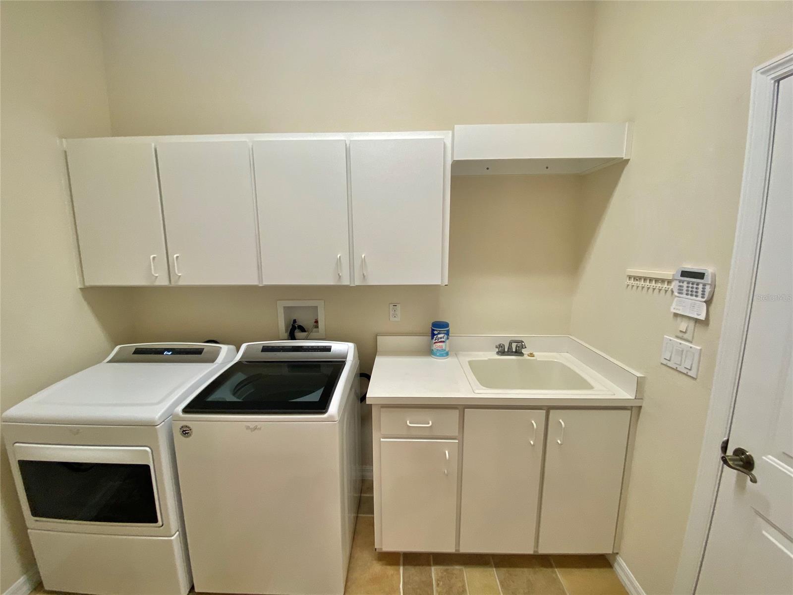 Inlet Villas - Residential