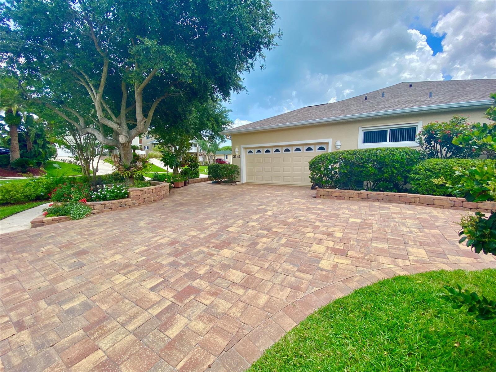 Inlet Villas - Residential