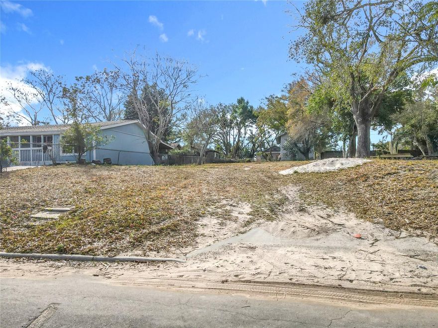 High and dry land to build your dream home, No hoa or deed restrictions. Build on your own timeframe, lot is cleared and ready to build. Survey available upon request, this is the opportunity to build your home in a growing area, minutes away from the Bok tower gardens, shops and entertainment, this area is lush with rolling hills, lakes and parks. Whether you’re a builder looking for your next project or a buyer planning a future home, this lot offers location, readiness, and growth potential.