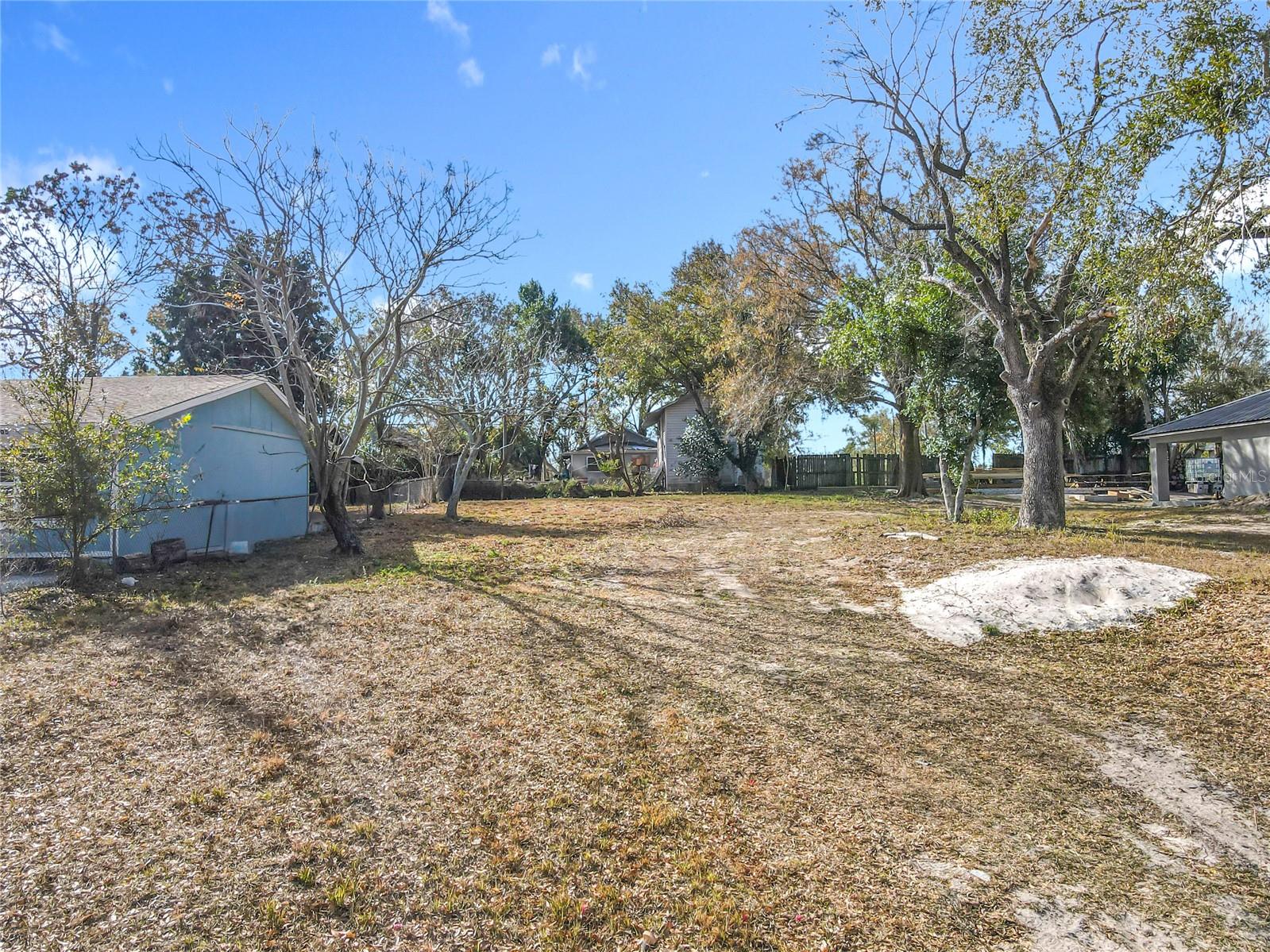 TWIN LAKE PARK RESUB - Land