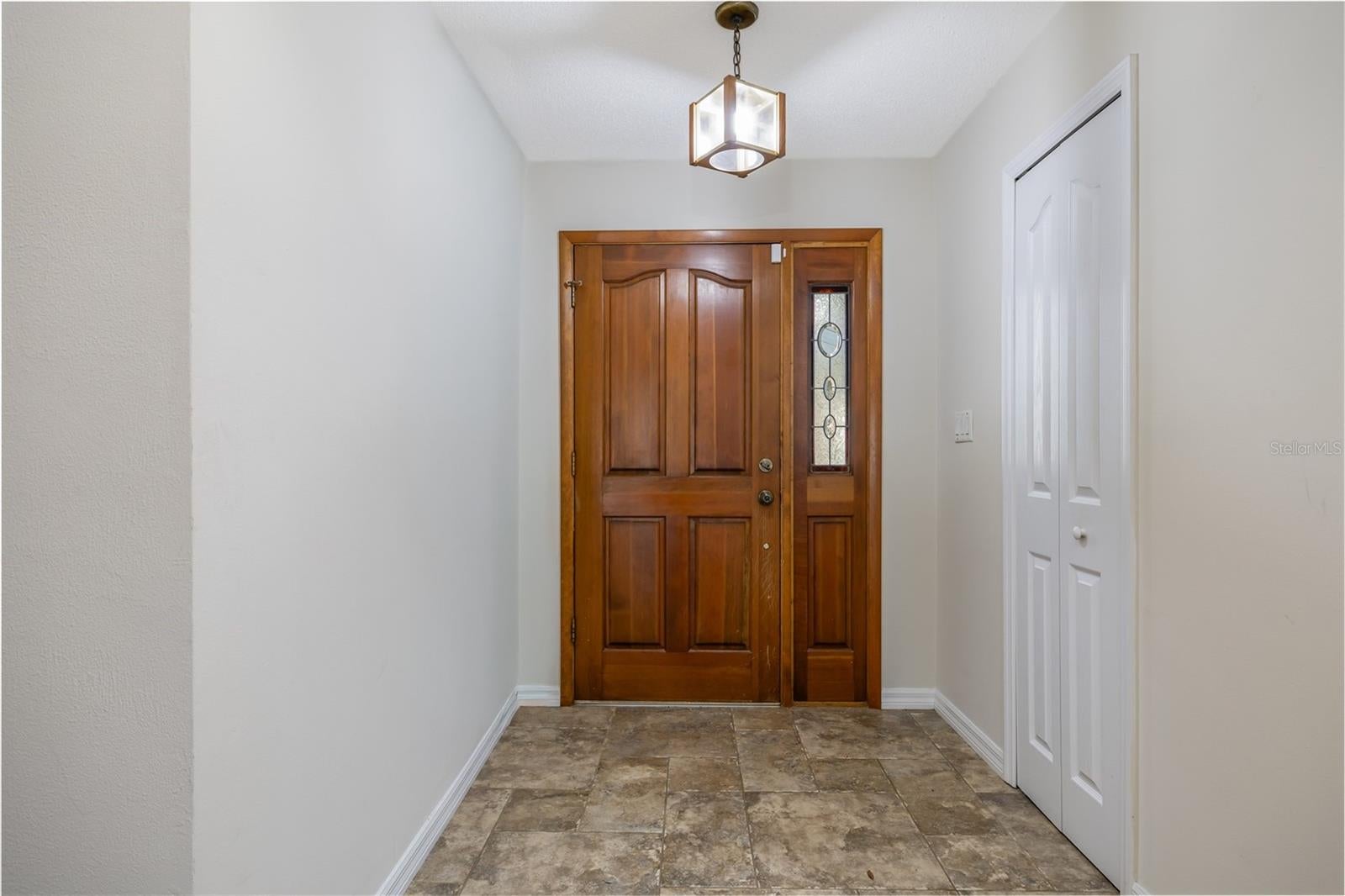 317 OAK FERN CIRCLE