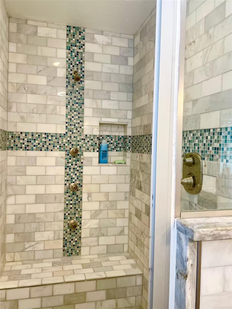 WOODMERE PLACE - Residential