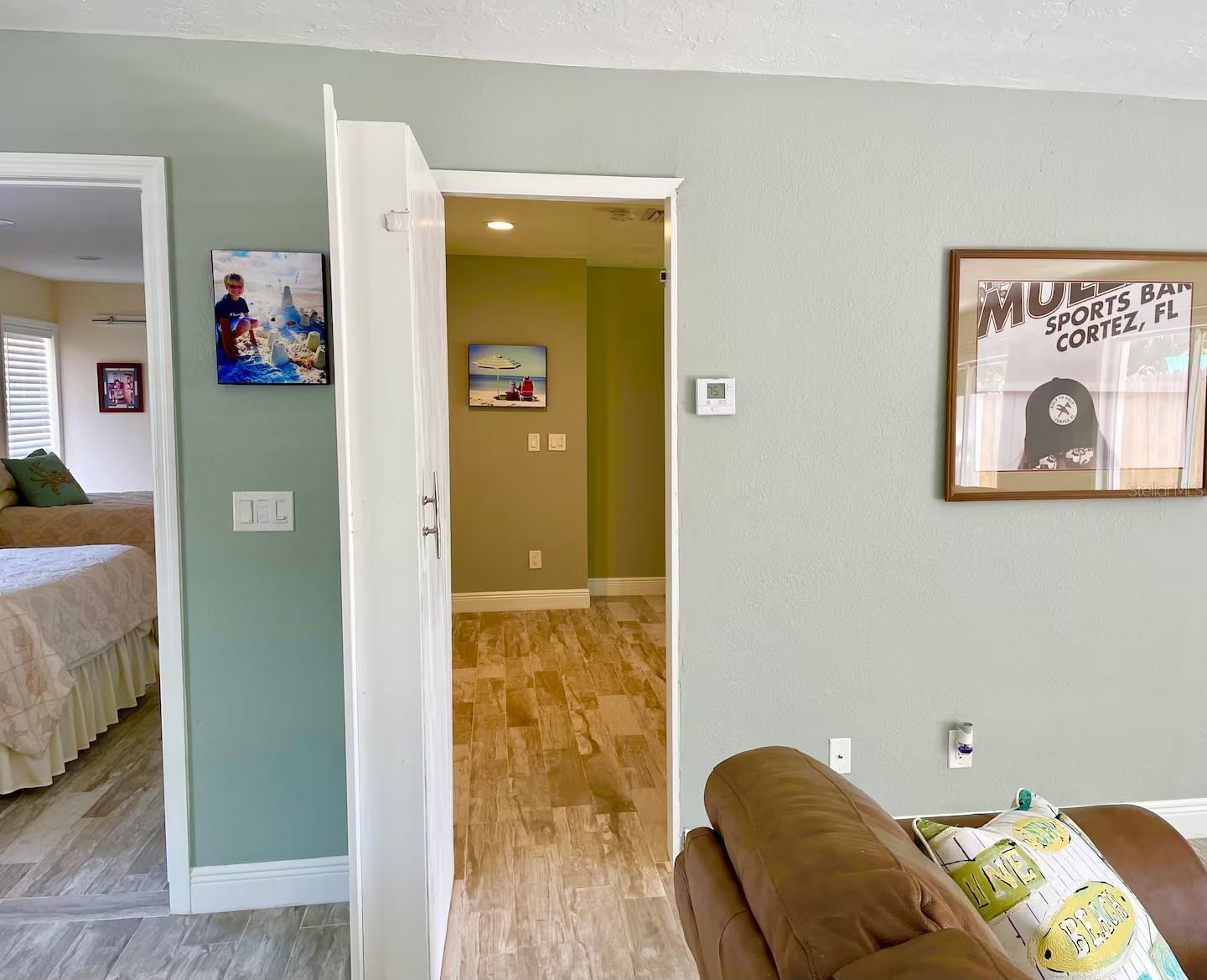 WOODMERE PLACE - Residential