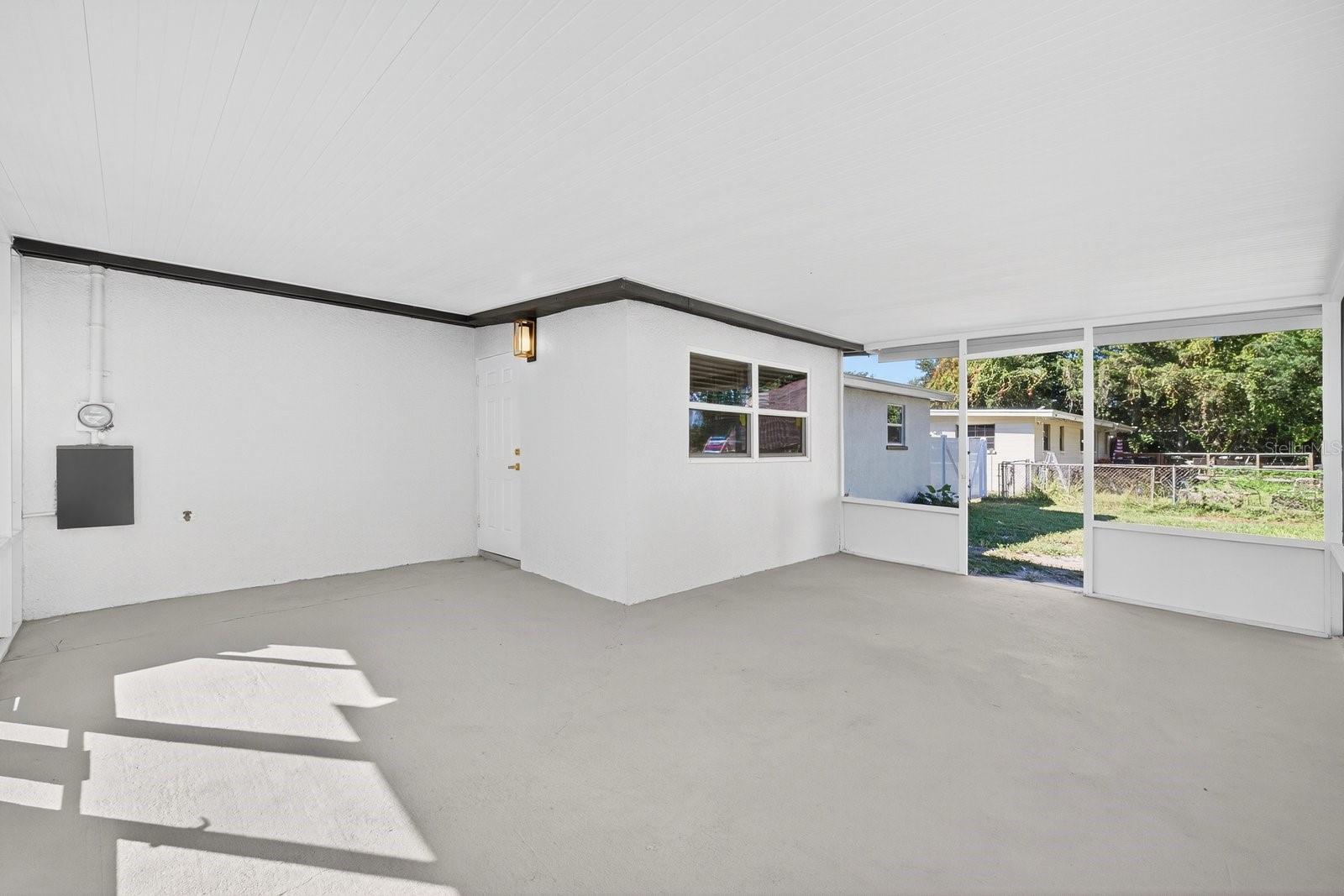 BELL SHOALS GARDENS - Residential