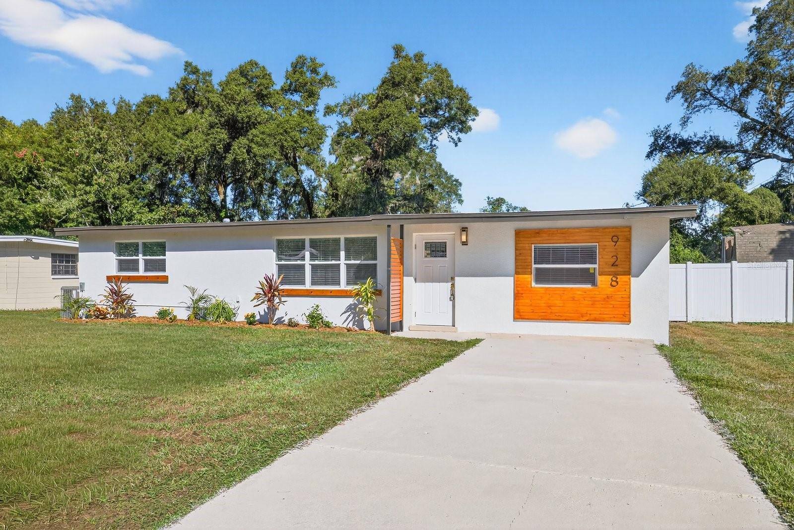 BELL SHOALS GARDENS - Residential