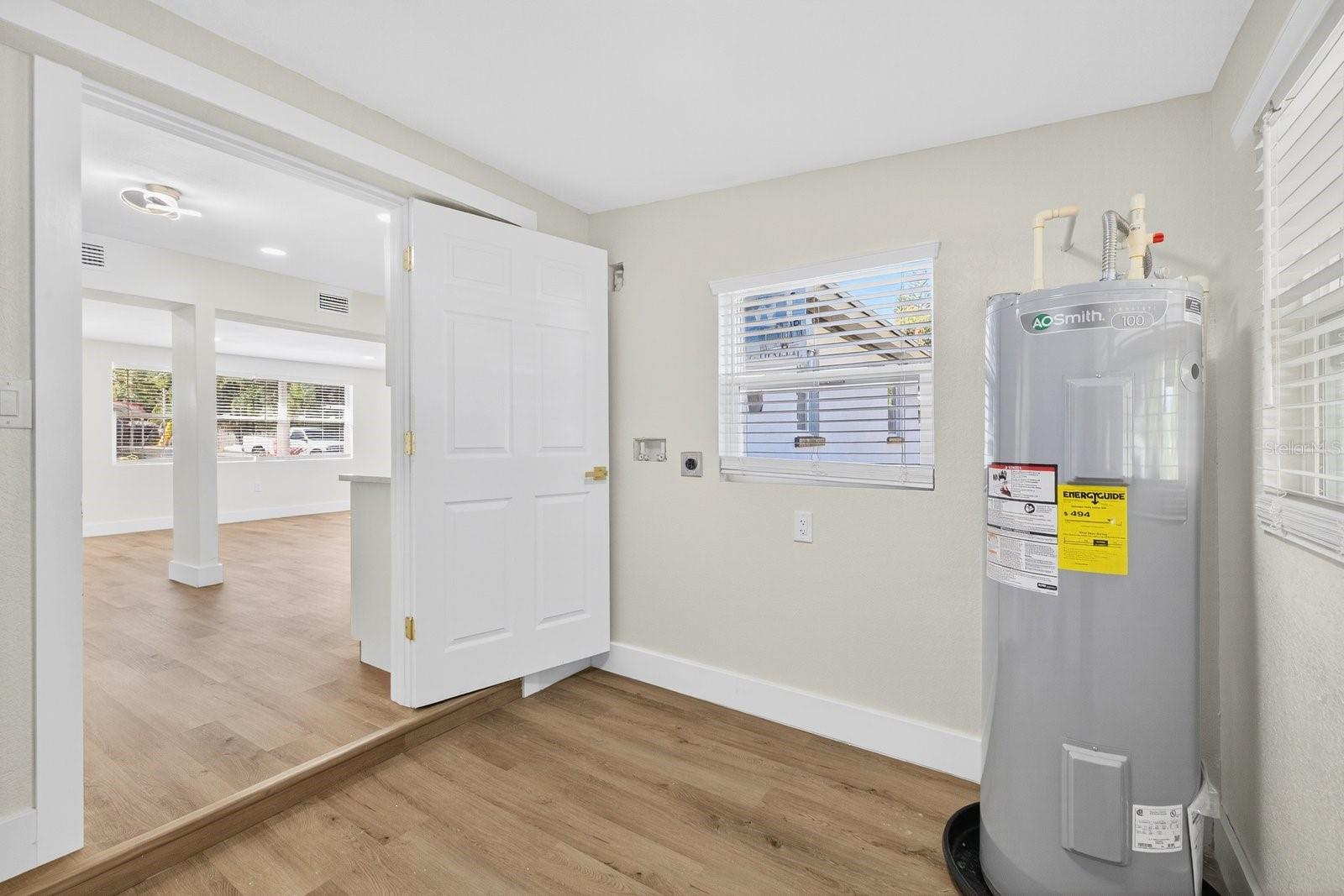 BELL SHOALS GARDENS - Residential