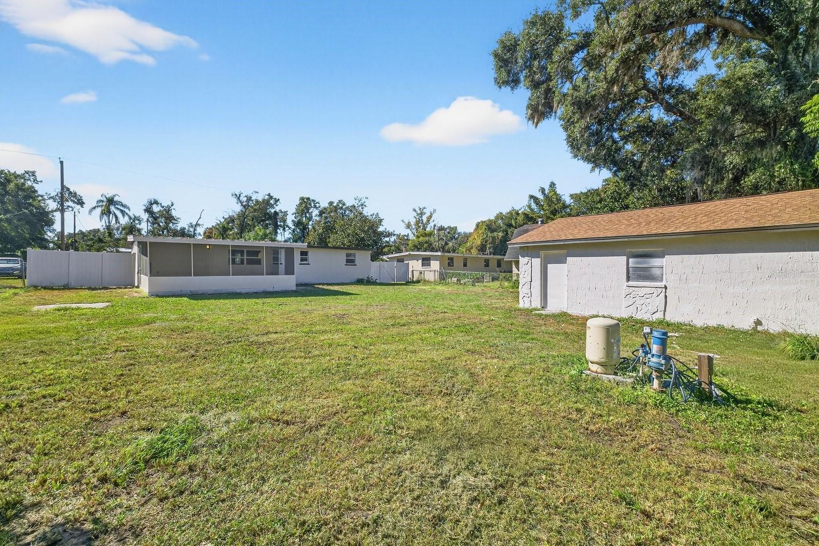 BELL SHOALS GARDENS - Residential