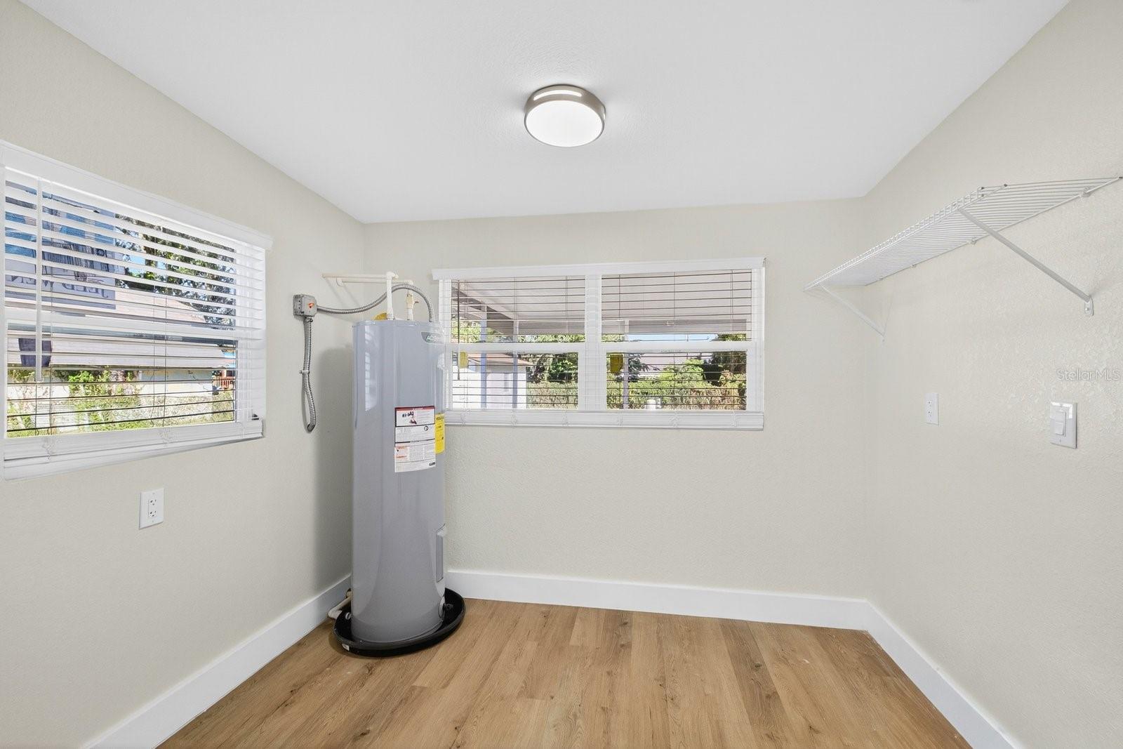 BELL SHOALS GARDENS - Residential