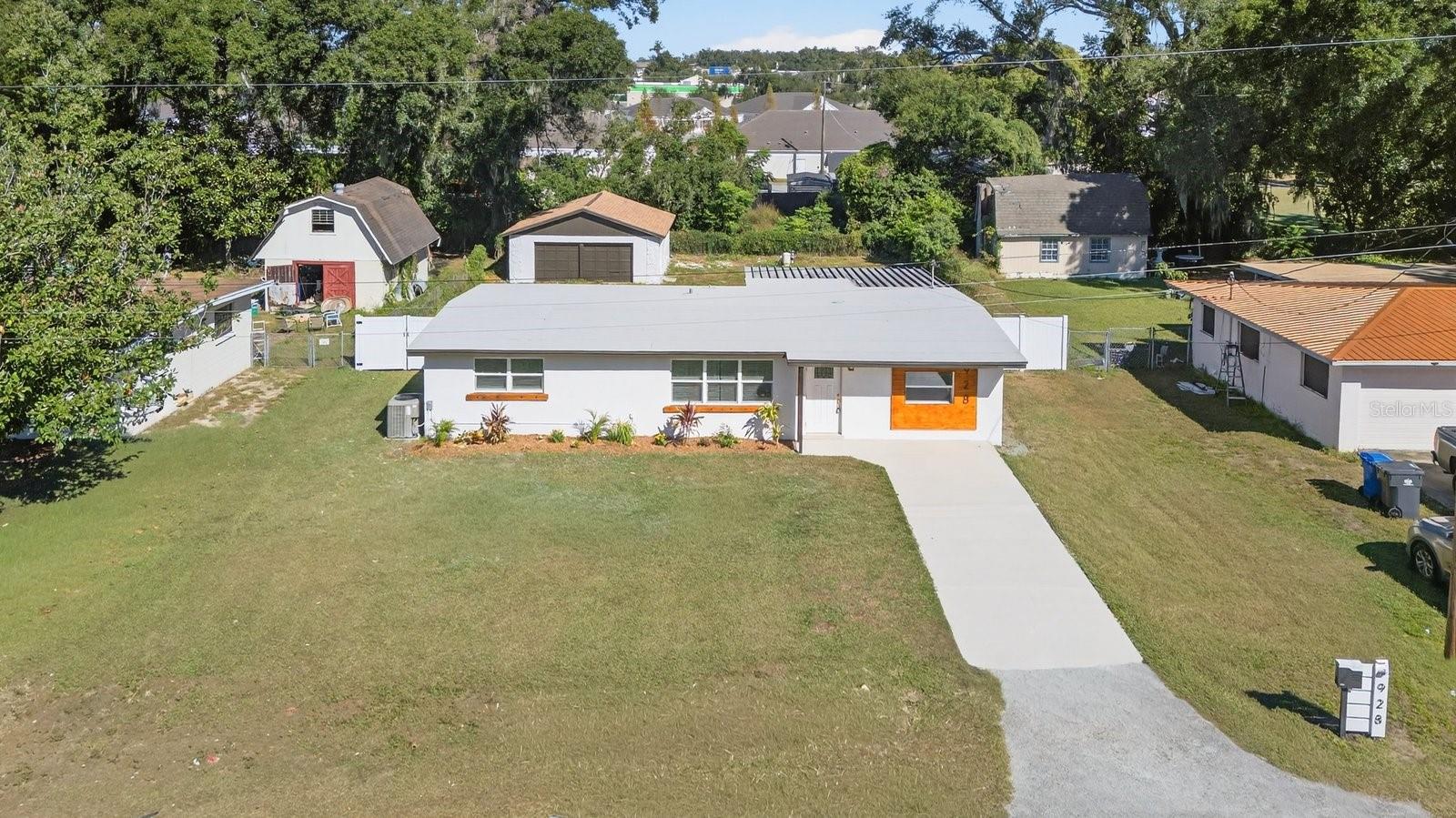 BELL SHOALS GARDENS - Residential