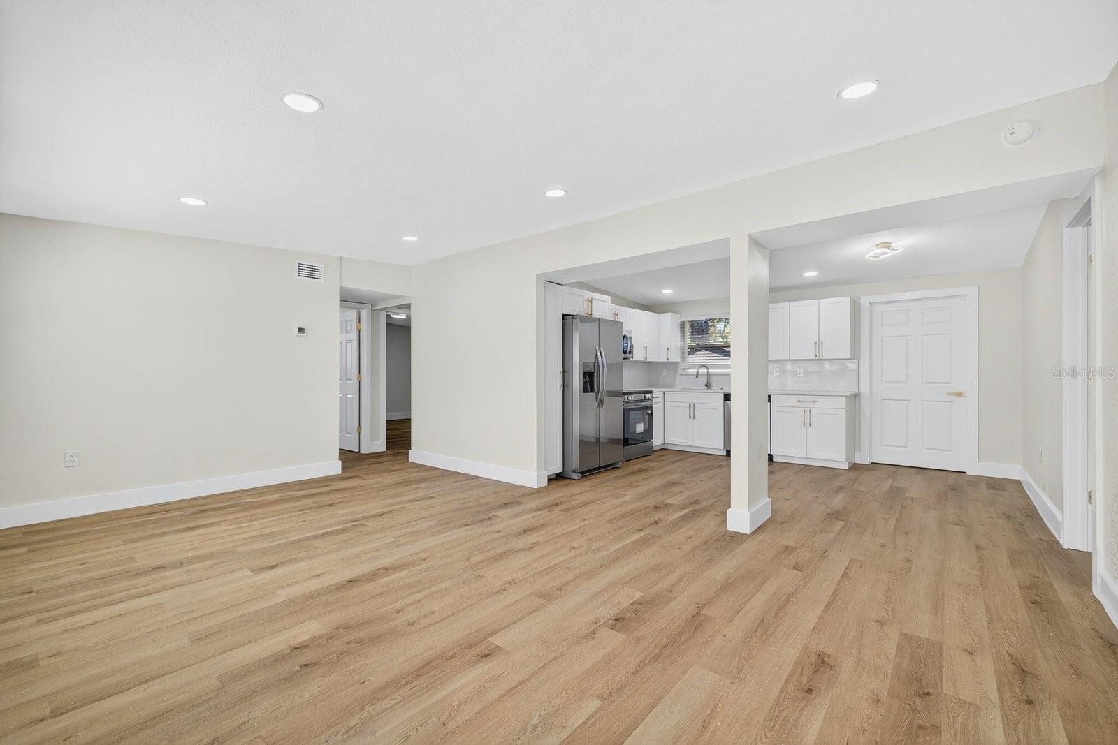 BELL SHOALS GARDENS - Residential