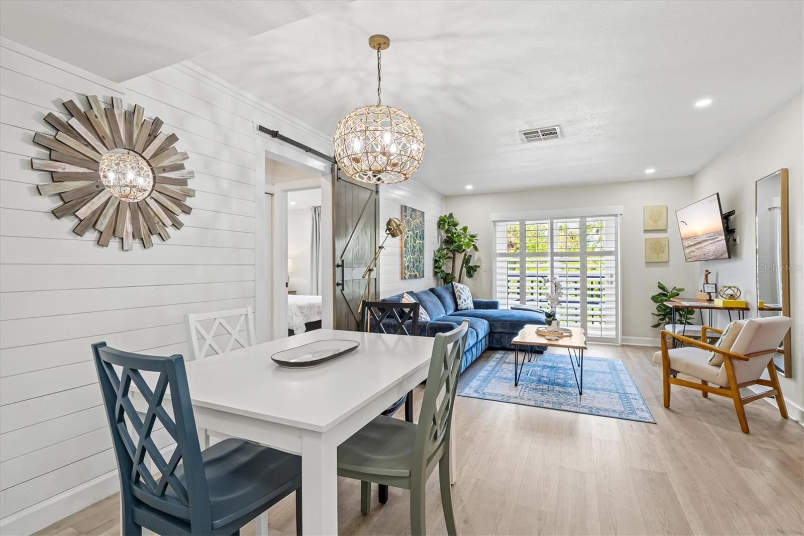 EDGEMERE - Residential Income