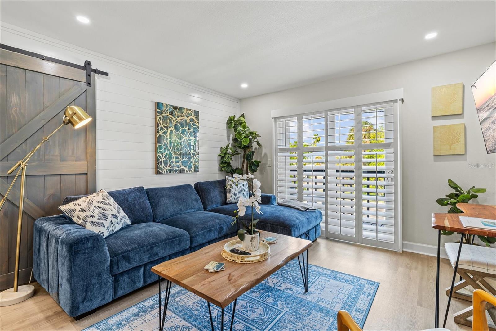 EDGEMERE - Residential Income