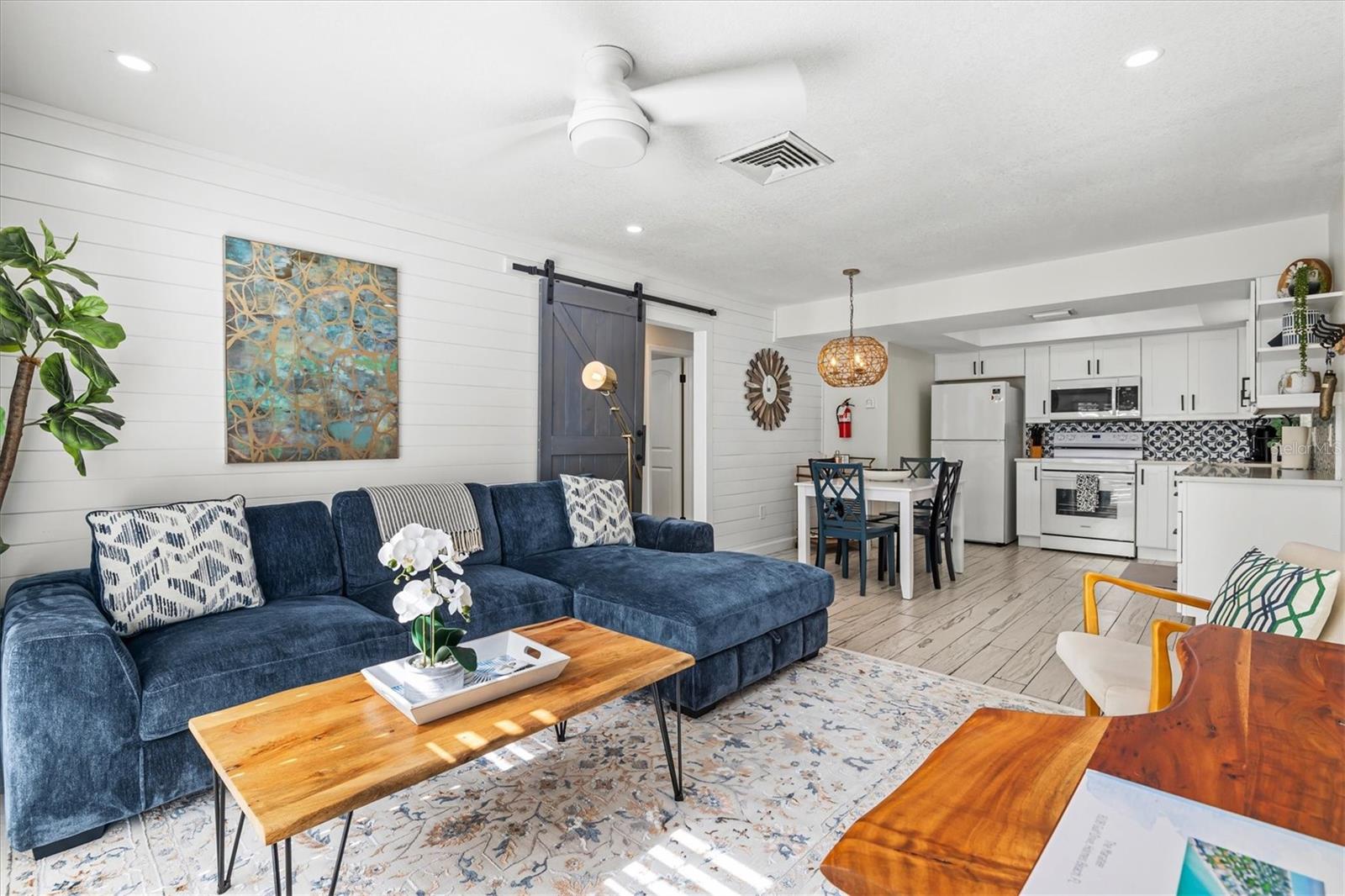 EDGEMERE - Residential Income