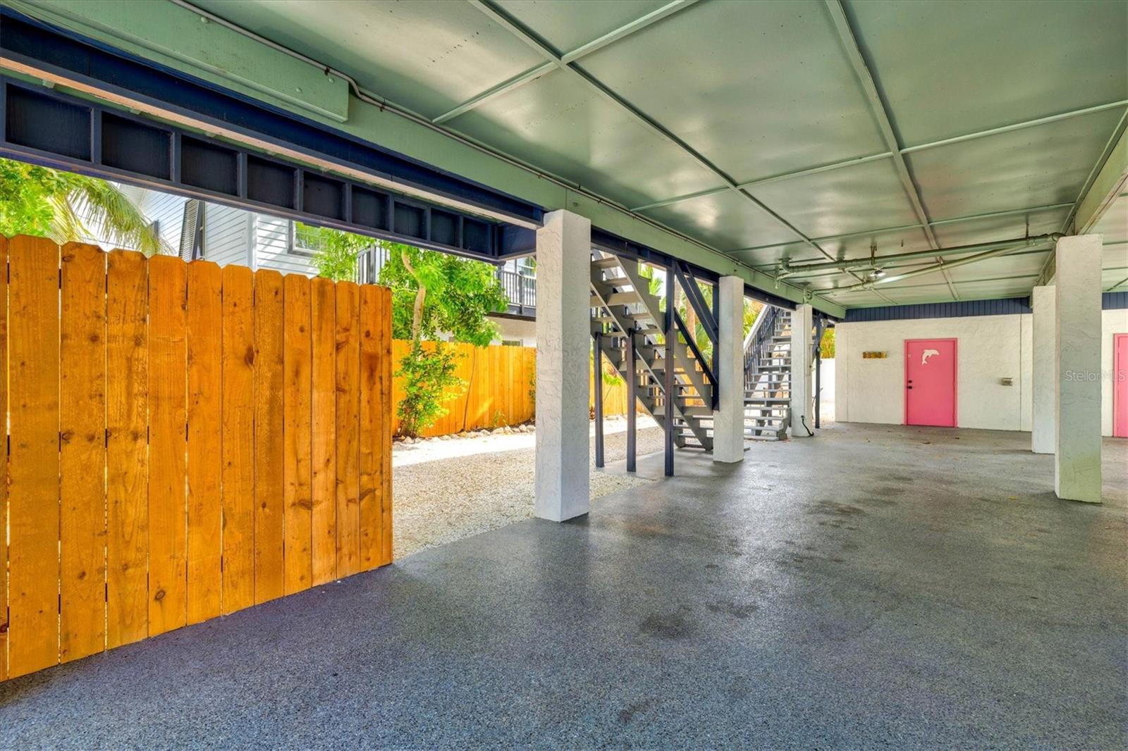 EDGEMERE - Residential Income