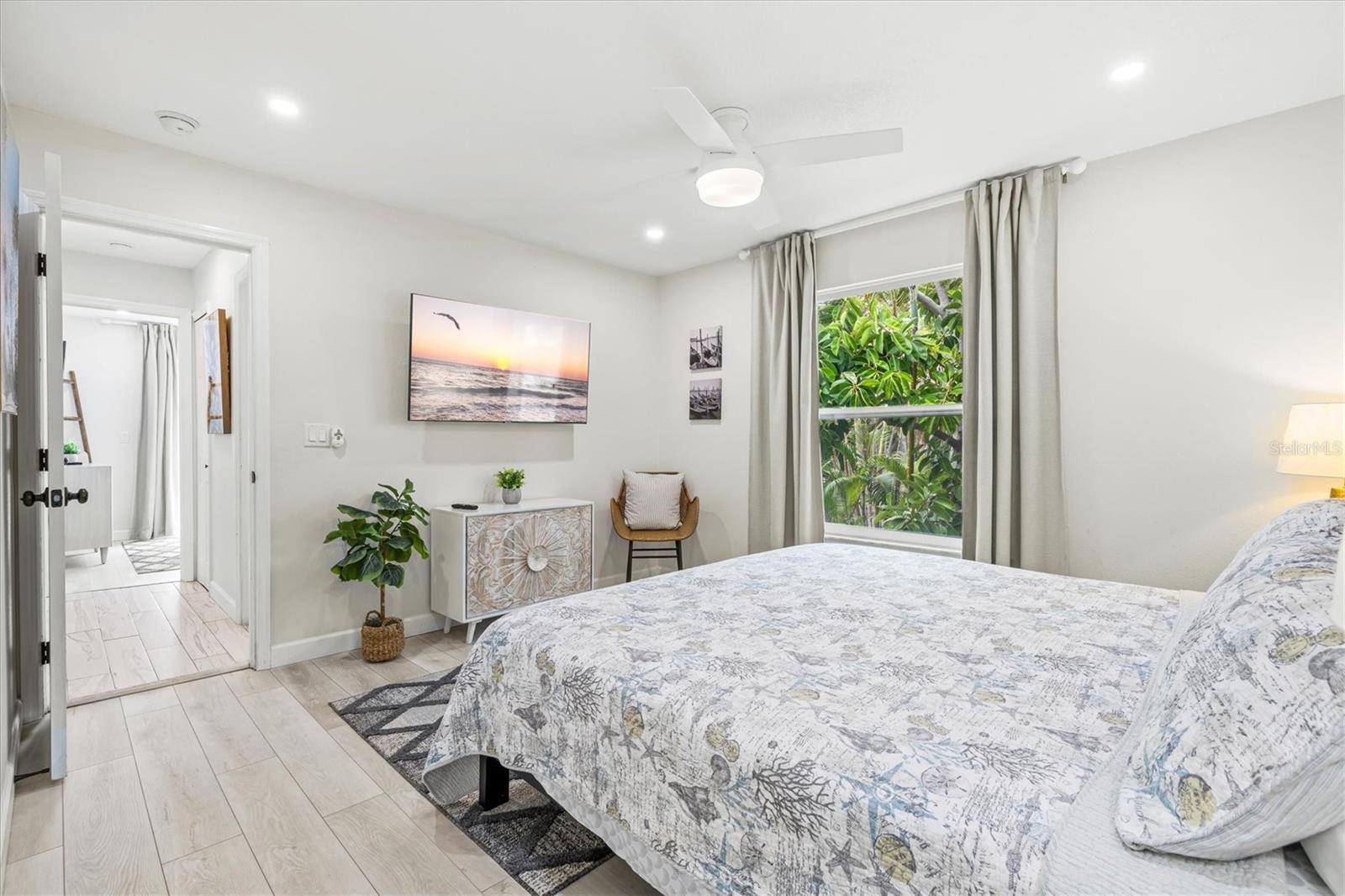 EDGEMERE - Residential Income