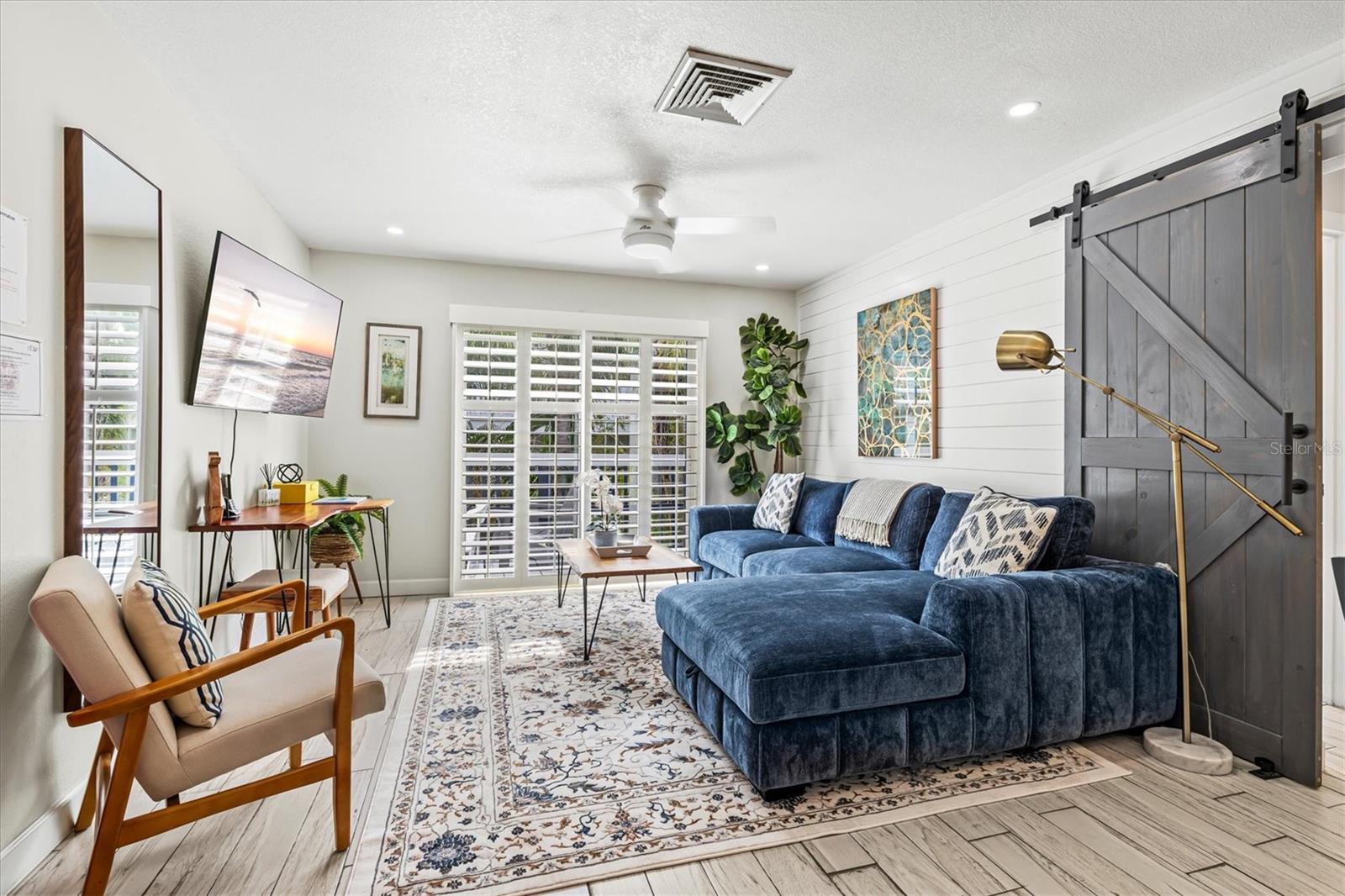 EDGEMERE - Residential Income