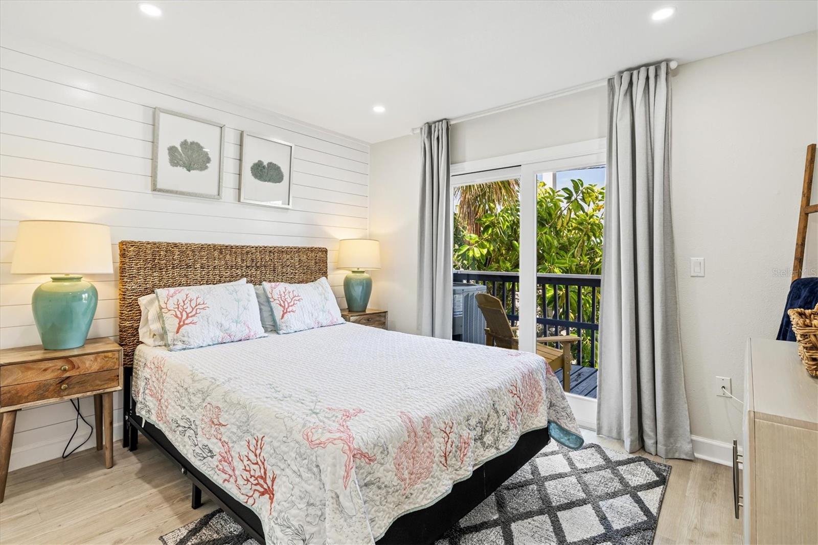 EDGEMERE - Residential Income