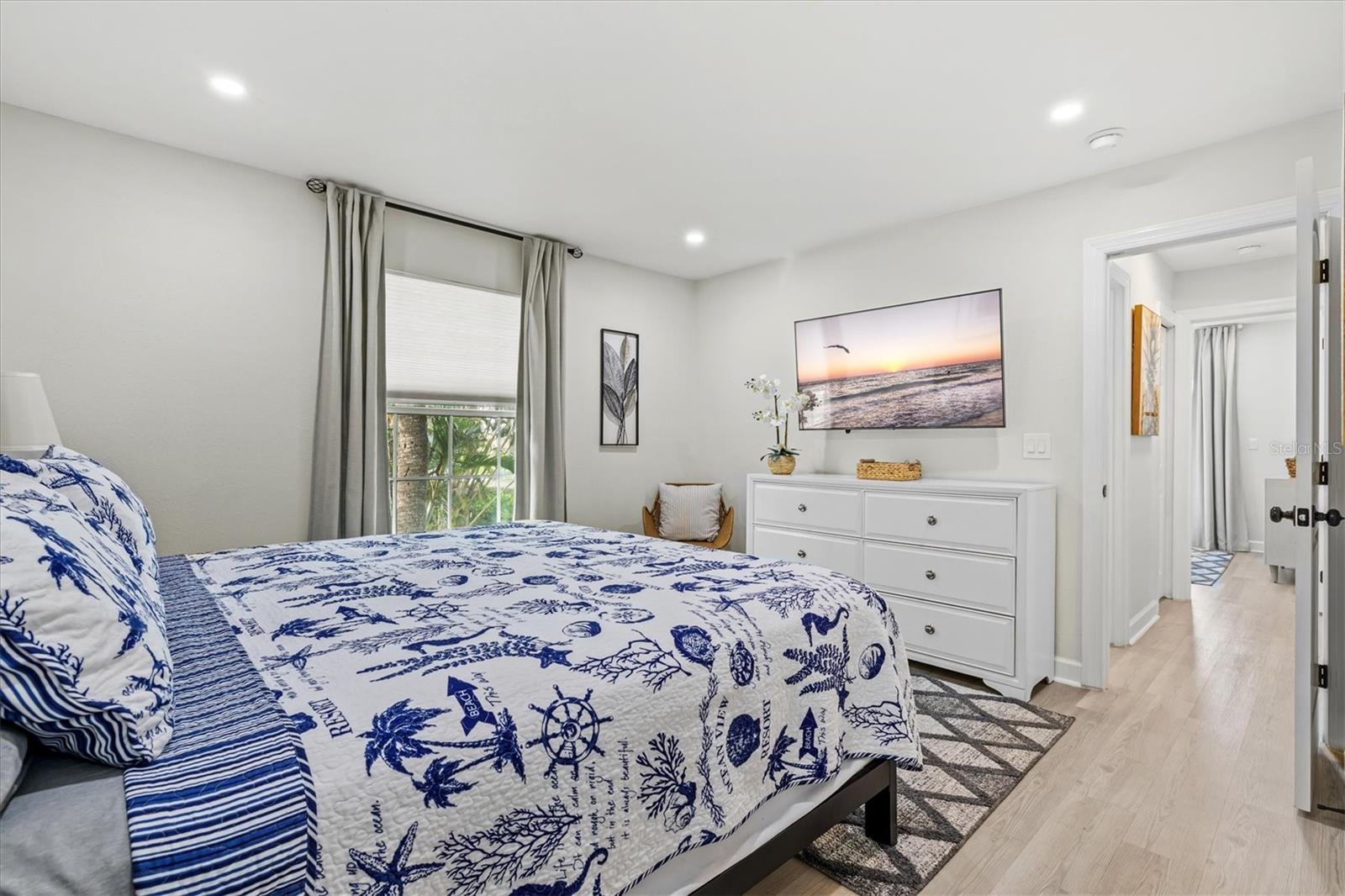 EDGEMERE - Residential Income