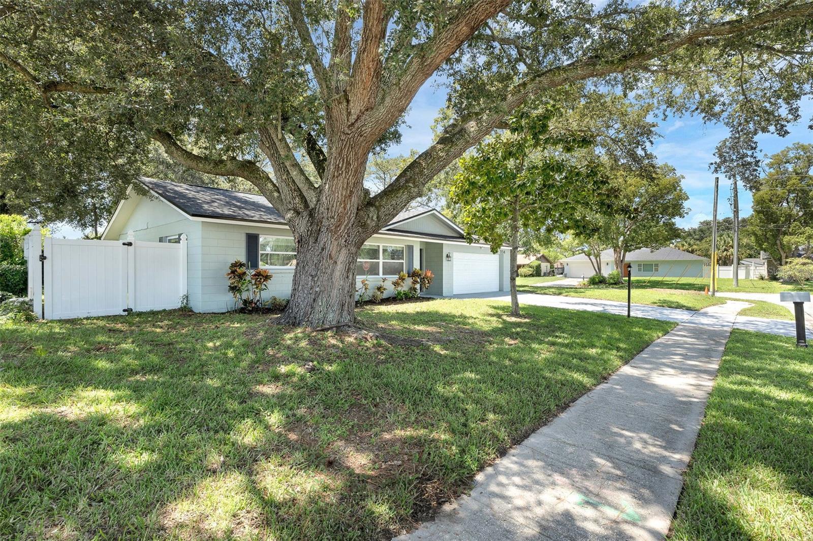 7104 WRENWOOD WAY