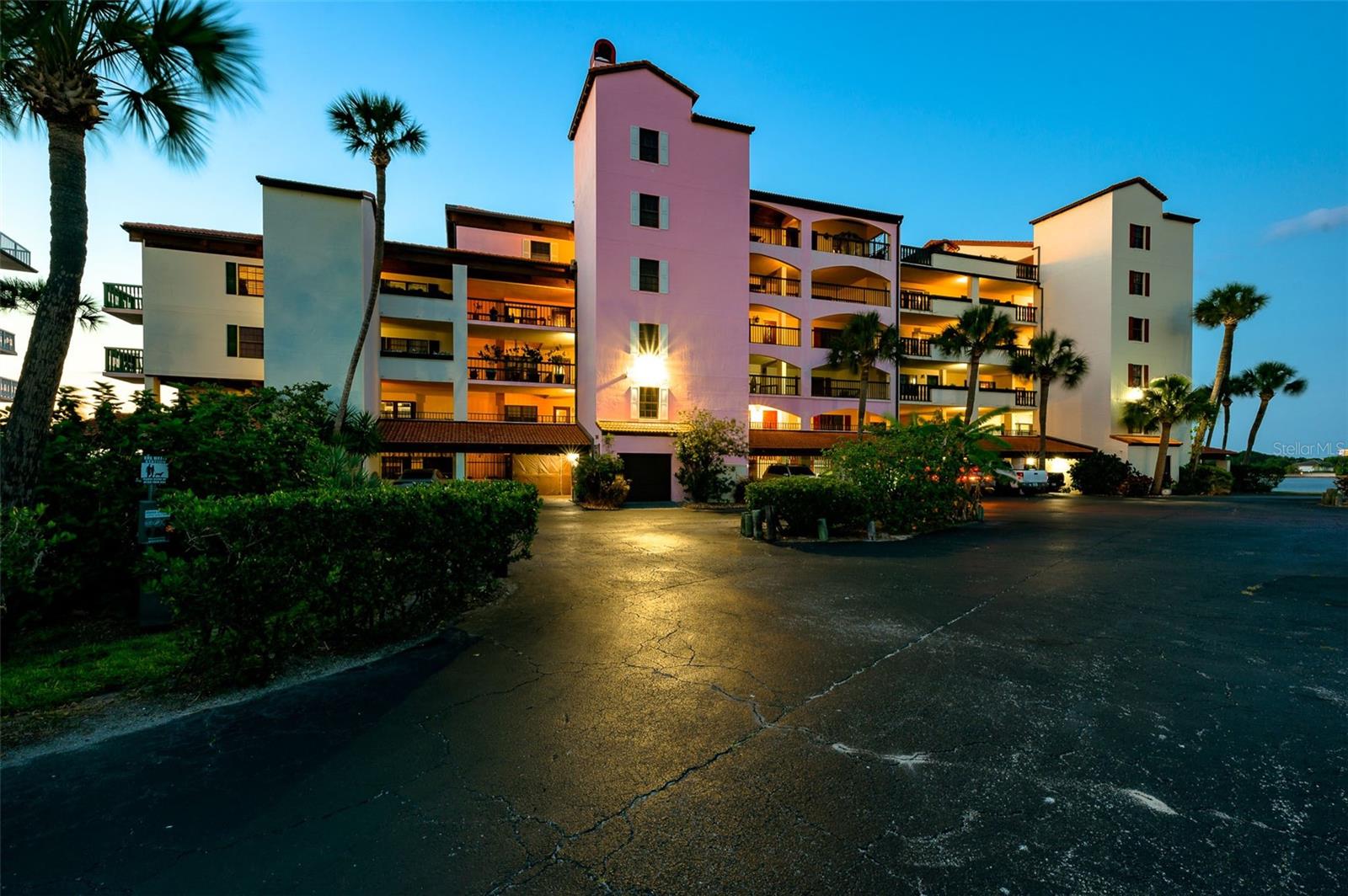 MARINA POINT PH 01 CONDO - Residential