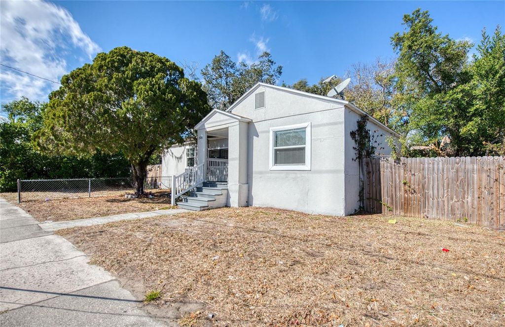 Photo of 1516 E Waters Avenue, Tampa, FL 33604 (MLS # TB8471248)
