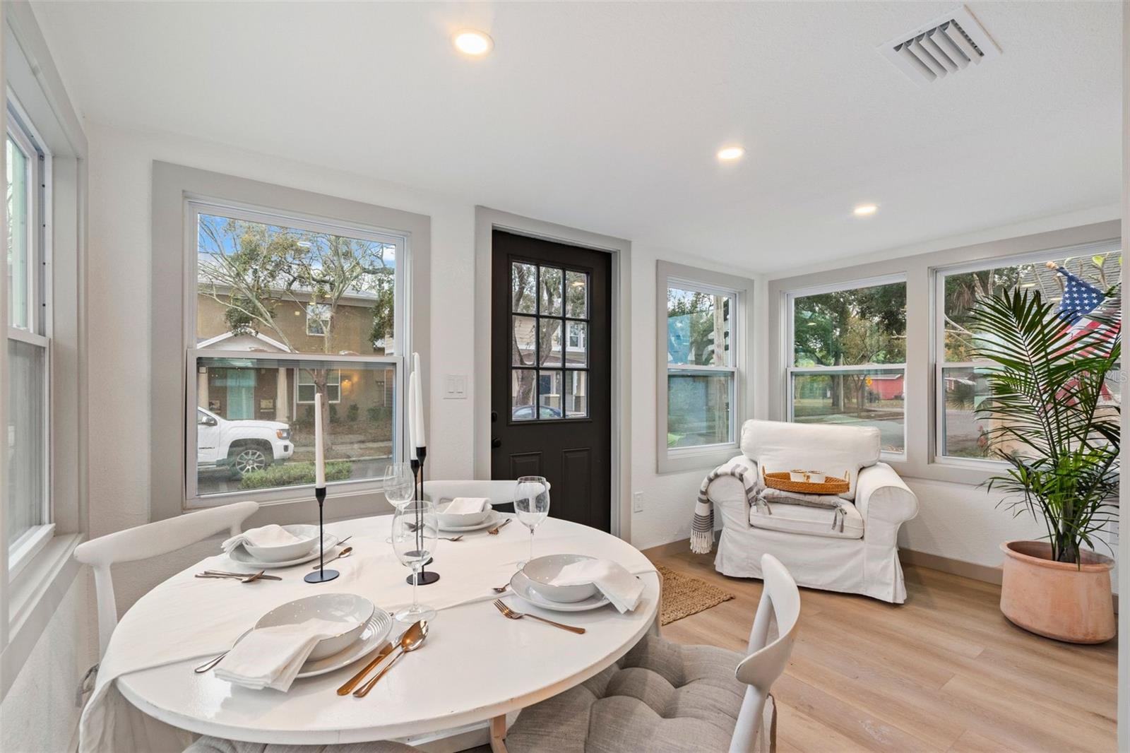 PRATHERS SIXTH ROYAL - Residential