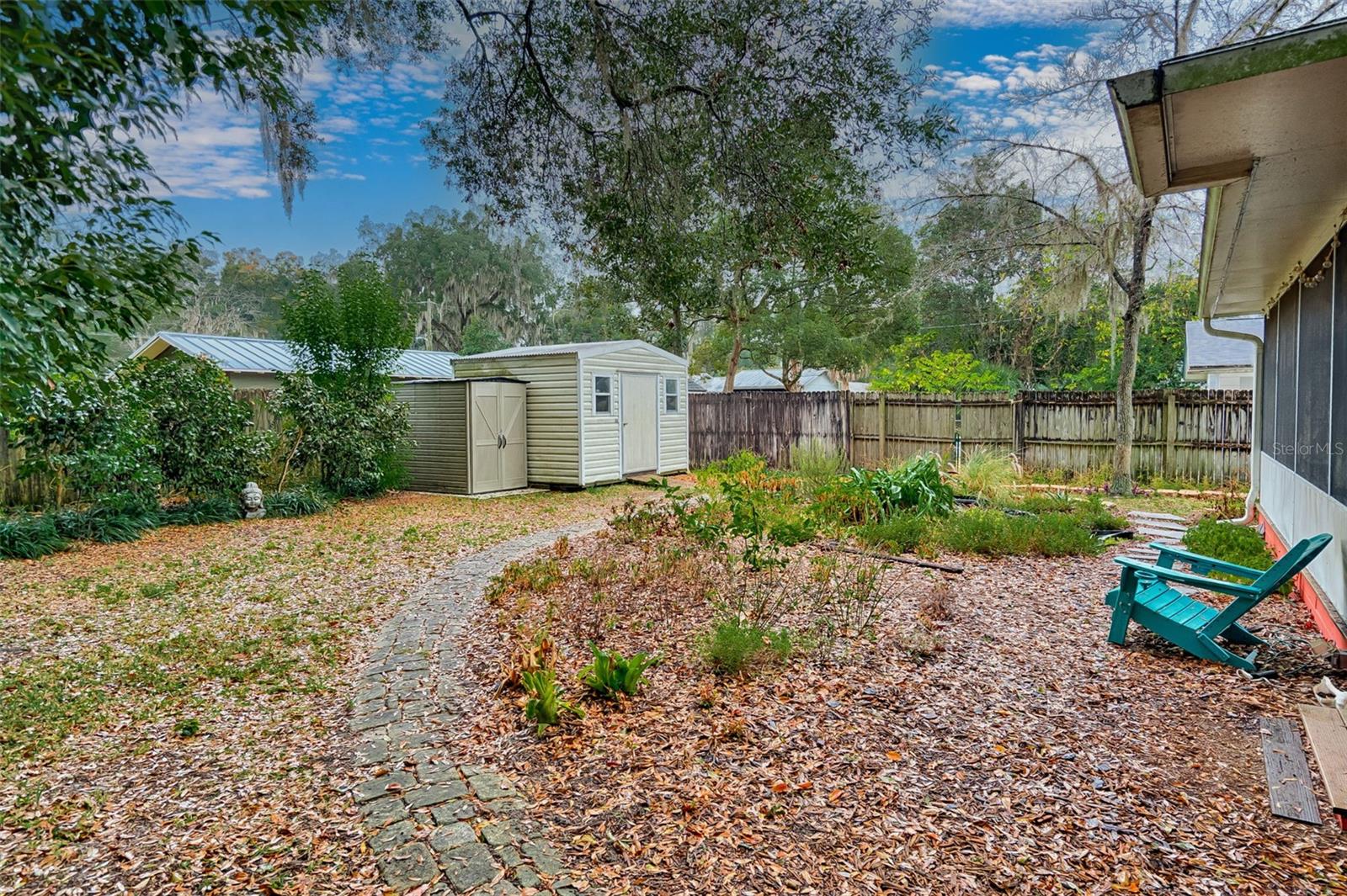 SUN CREST - Residential