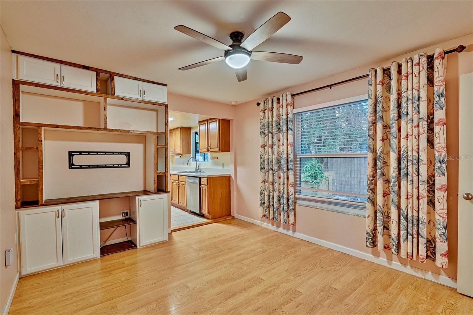 SUN CREST - Residential